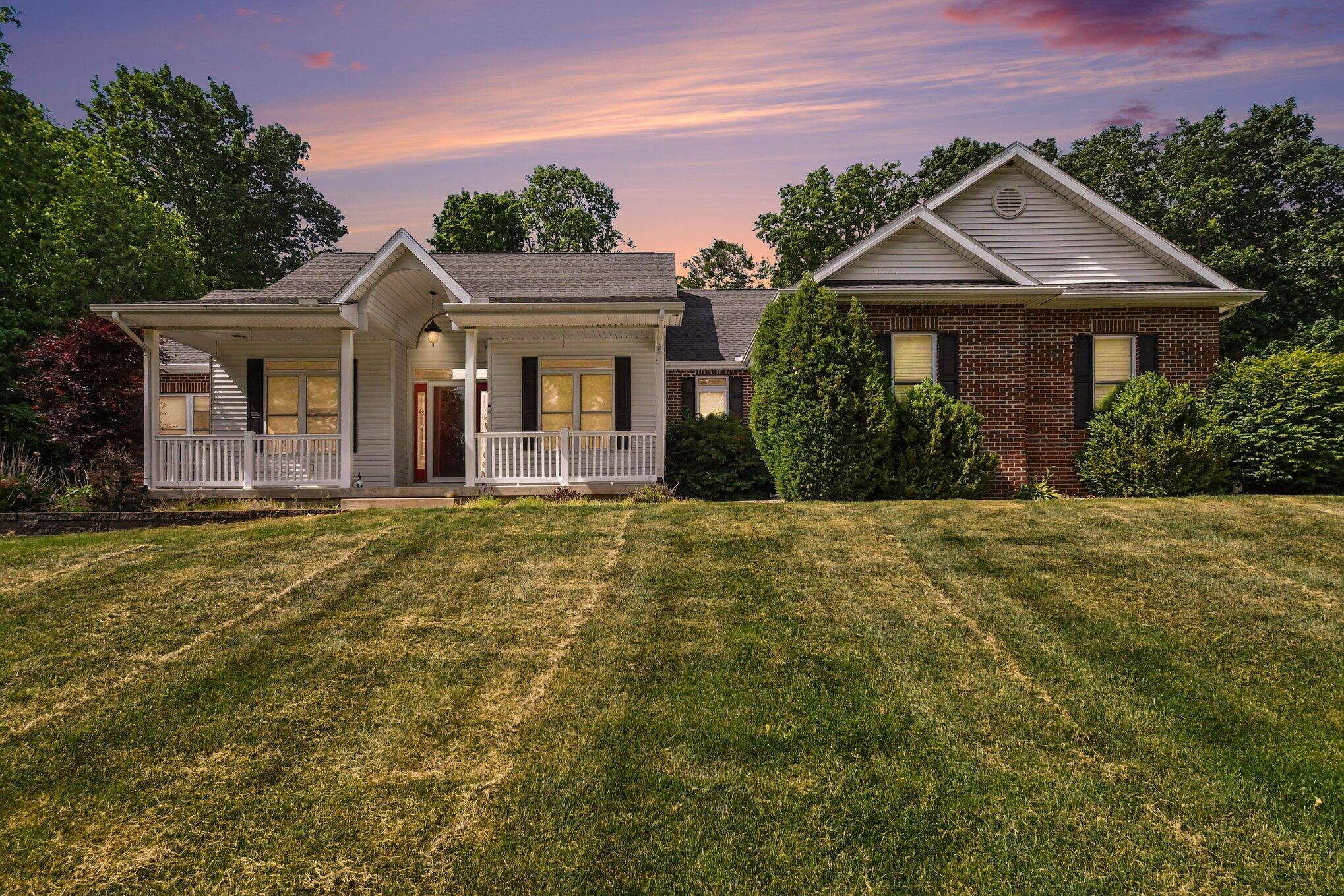 Homes for sale in New Carlisle, IN | 55220 Sundance Dr, New Carlisle, IN 46552 | MLS# 839918