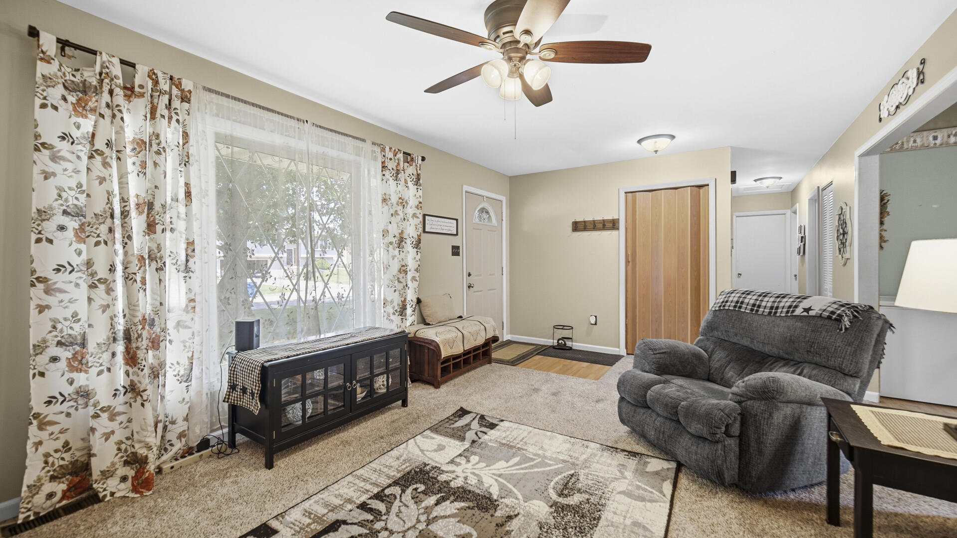 Homes for sale in Hebron, IN | 72 Maple Ct, Hebron, IN 46341 | MLS# 840155