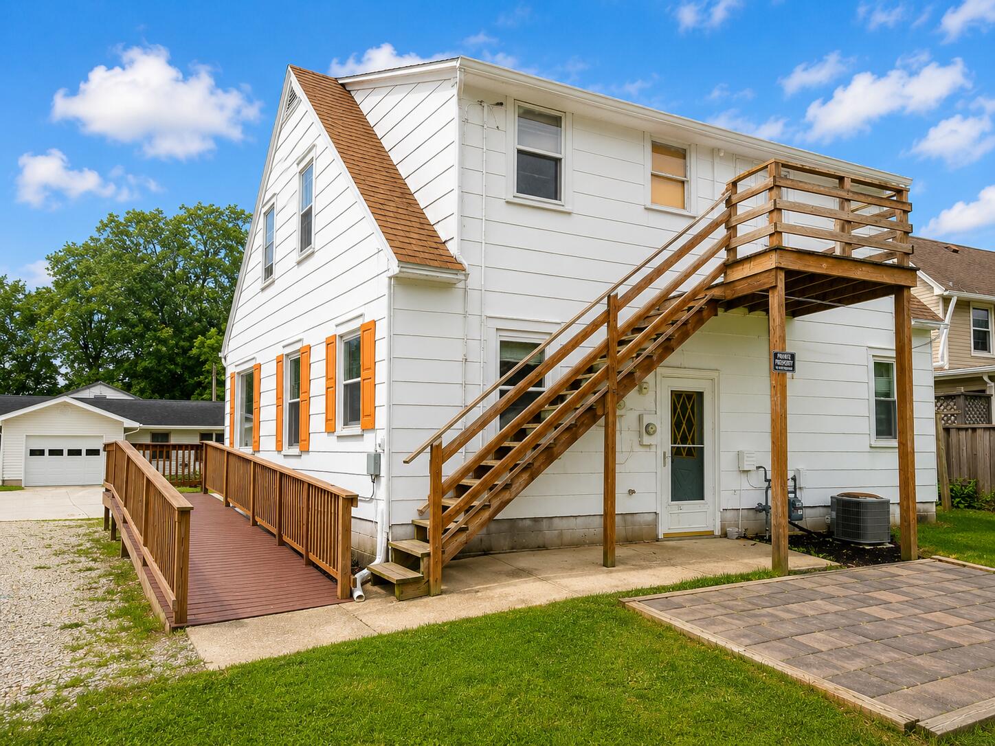 Homes for sale in Kentland, IN | 206 S 3rd St, Kentland, IN 47951 | MLS# 840271