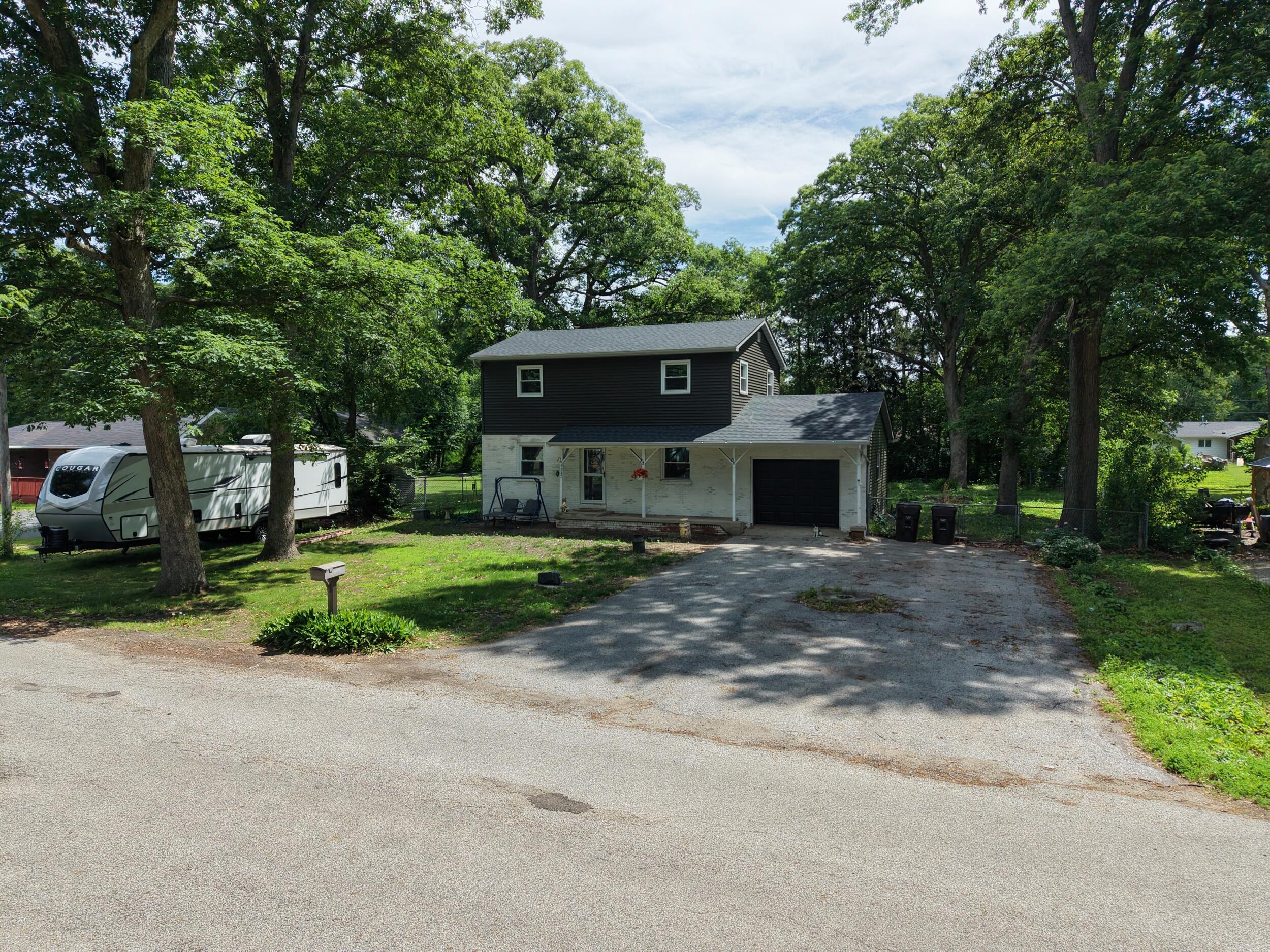 Homes for sale in Lake Village, IN | 9347 N 327 W, Lake Village, IN 46349 | MLS# 840052