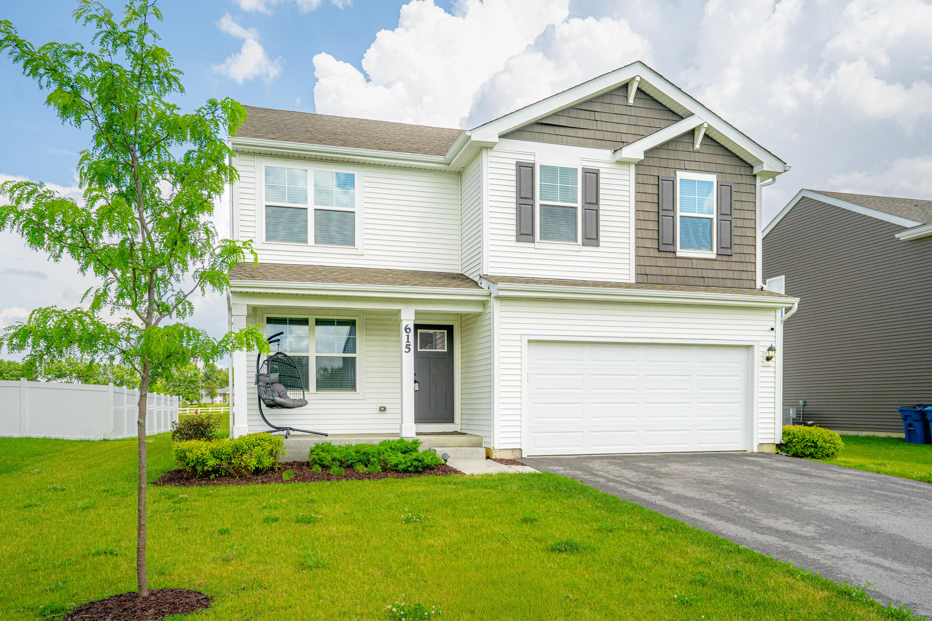 Homes for sale in Hebron, IN | 615 Ensign Pl, Hebron, IN 46341 | MLS# 840441