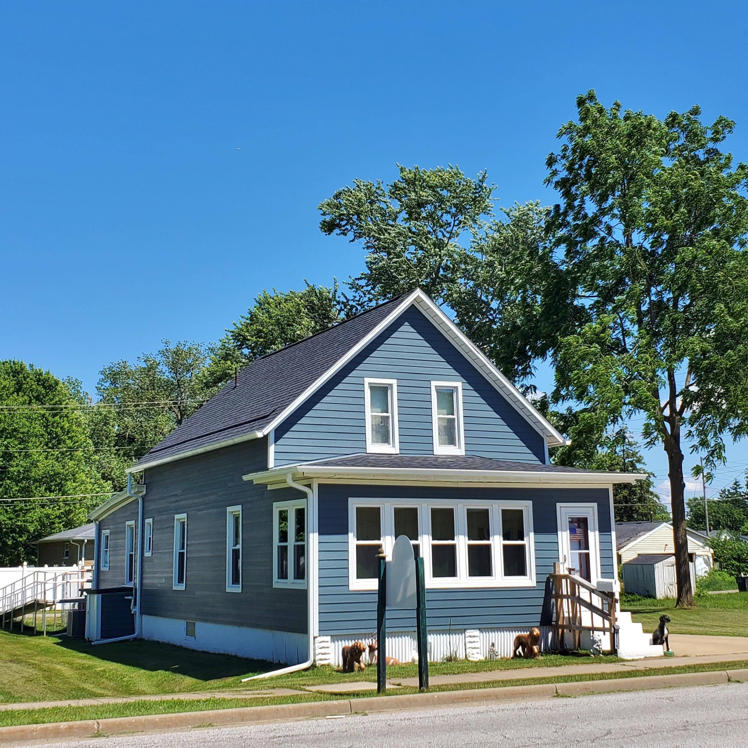 Homes for sale in Michigan City, IN | 2114 Ohio St, Michigan City, IN 46360 | MLS# 840688