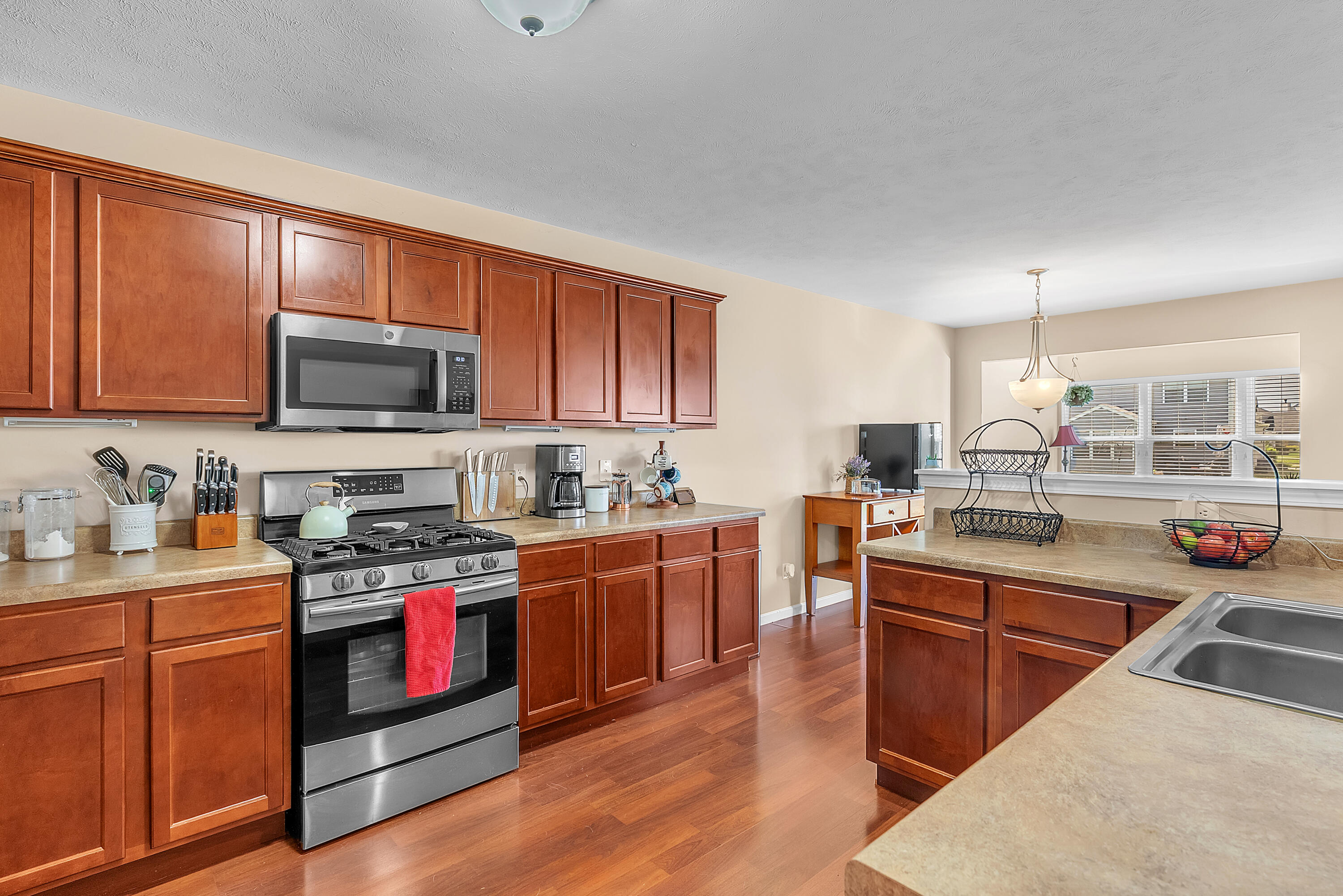 Homes for sale in Dyer, IN | 13603 W 105Th Pl, Dyer, IN 46311 | MLS# 840792