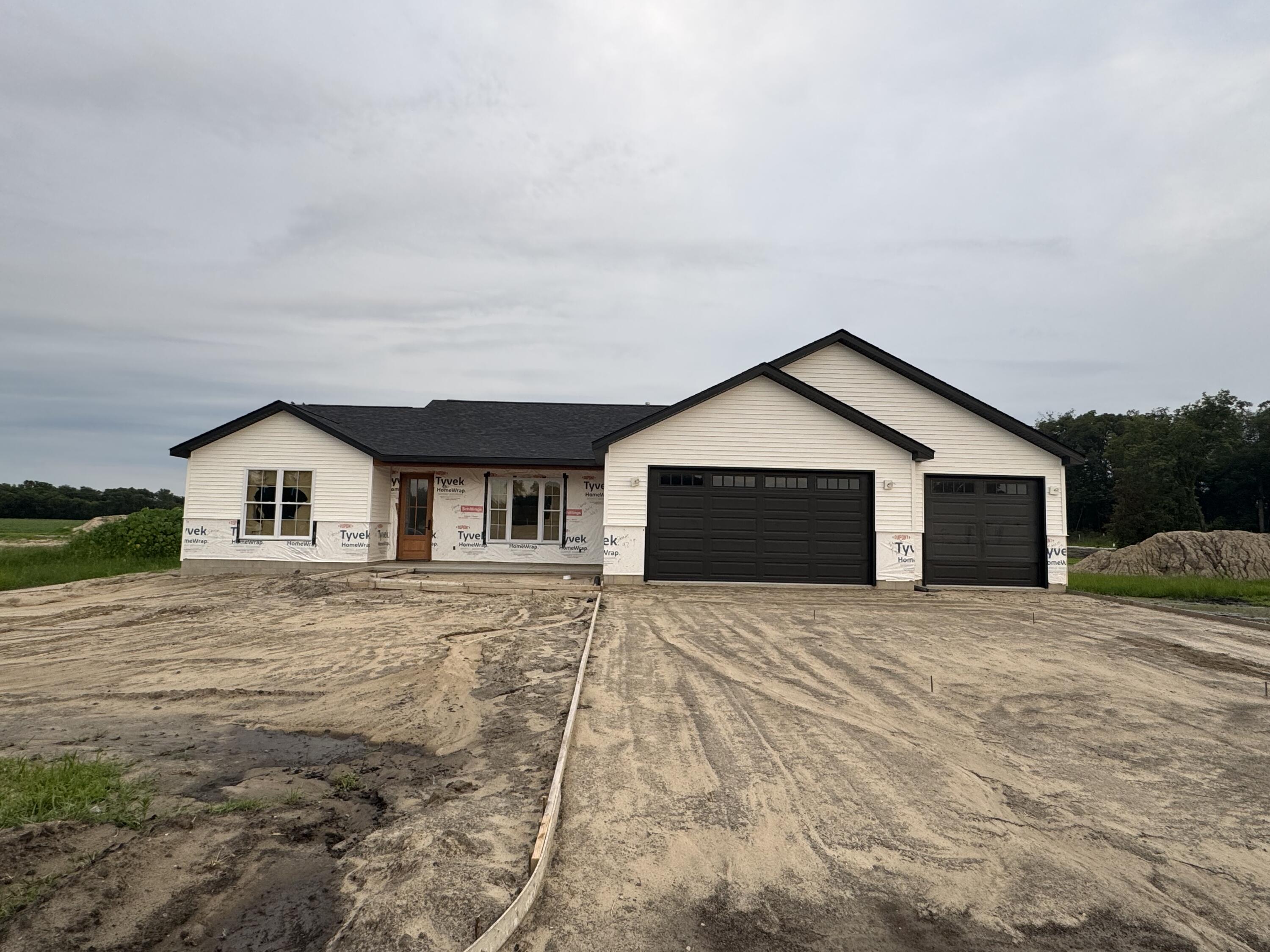 Homes for sale in De Motte, IN | 1019 5th St Sw, De Motte, IN 46310 | MLS# 842121