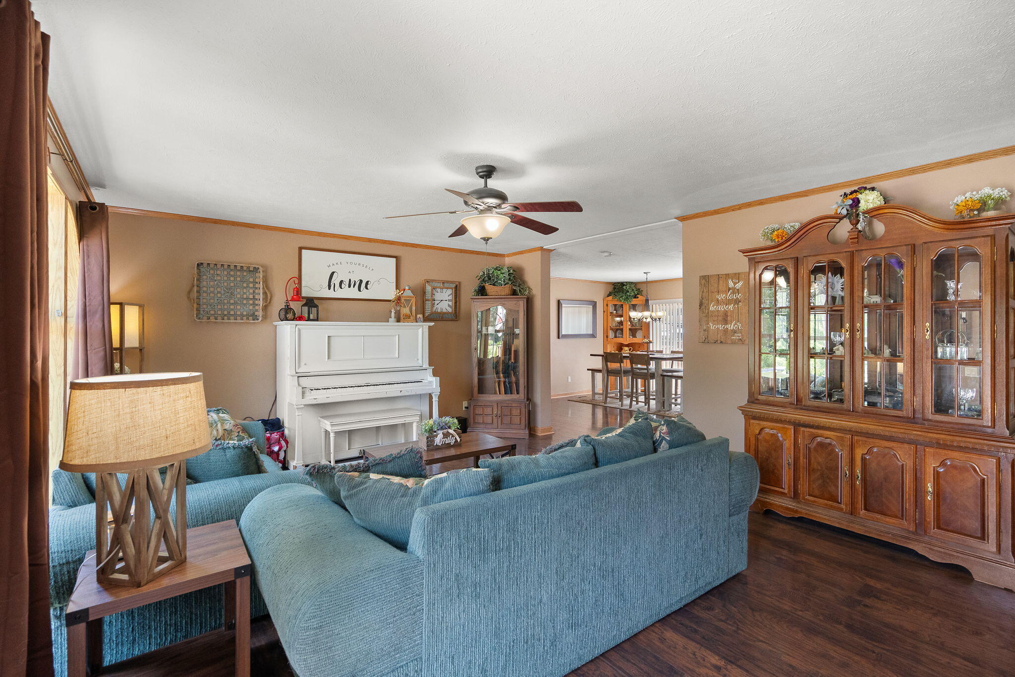 4th image of 403 W 10th St, Hobart, IN 46342 | MLS# 842380