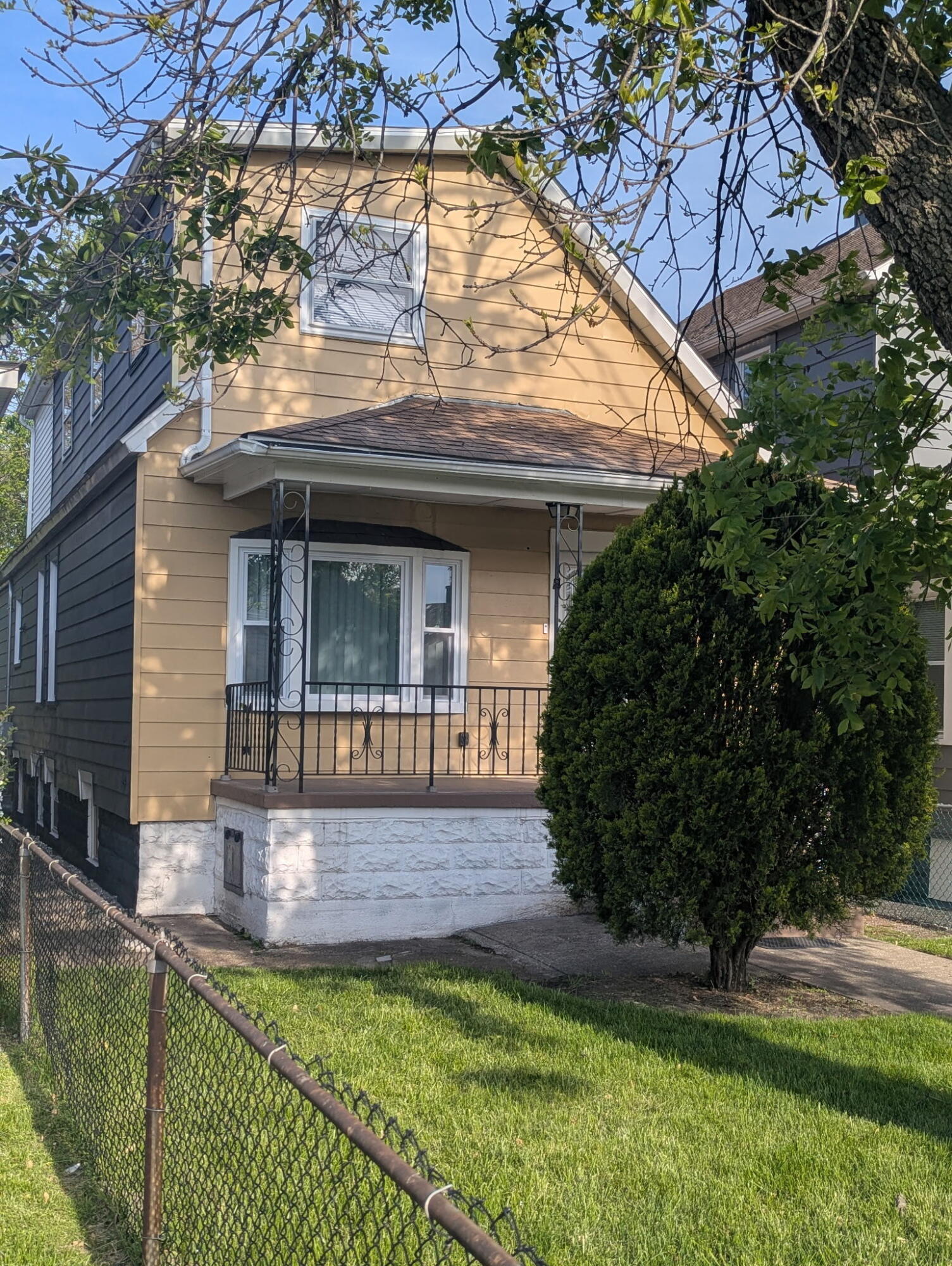 Homes for sale in East Chicago, IN | 4332 Olcott Ave, East Chicago, IN 46312 | MLS# 842327