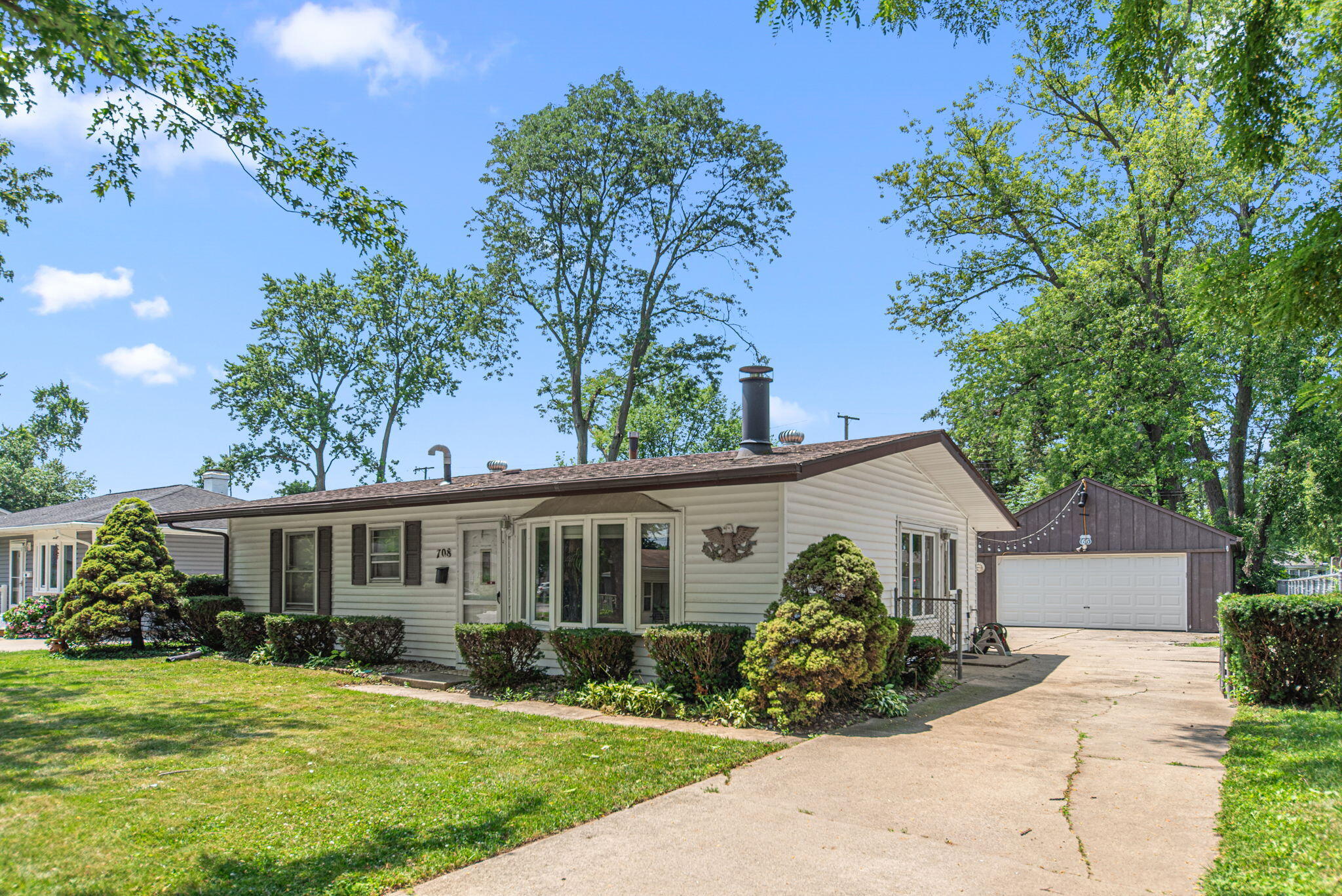 1st image of 708 S Washington St, Hobart, IN 46342 | MLS# 842405