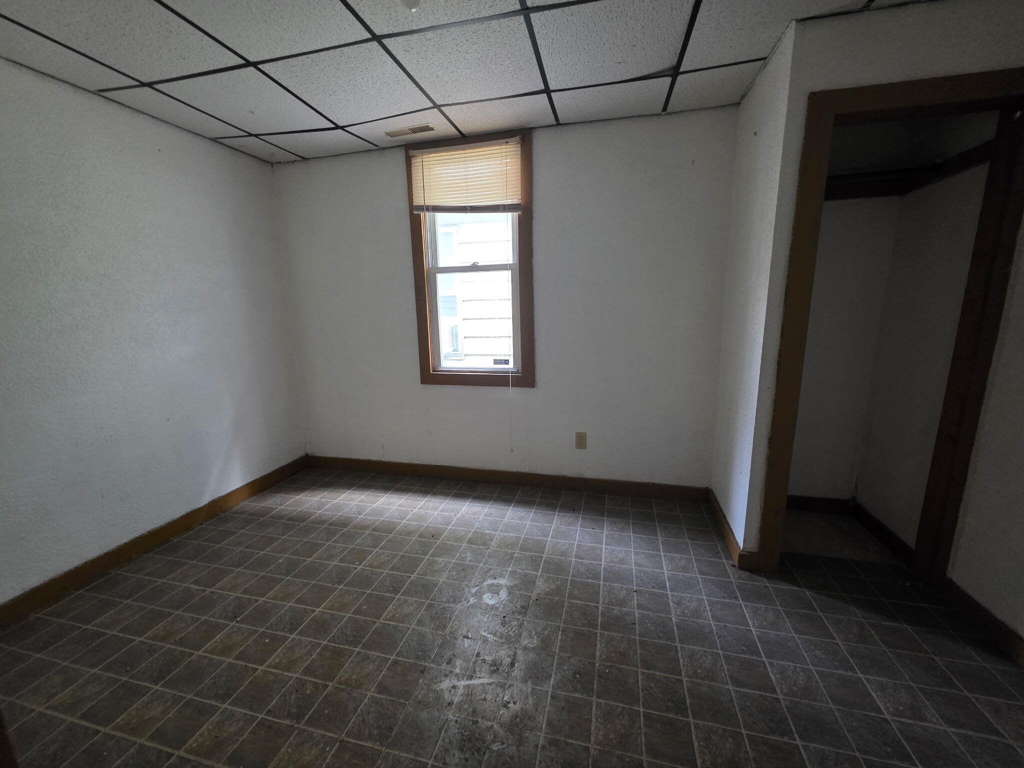 Homes for sale in East Chicago, IN | 4828 Mccook Ave, East Chicago, IN 46312 | MLS# 842426
