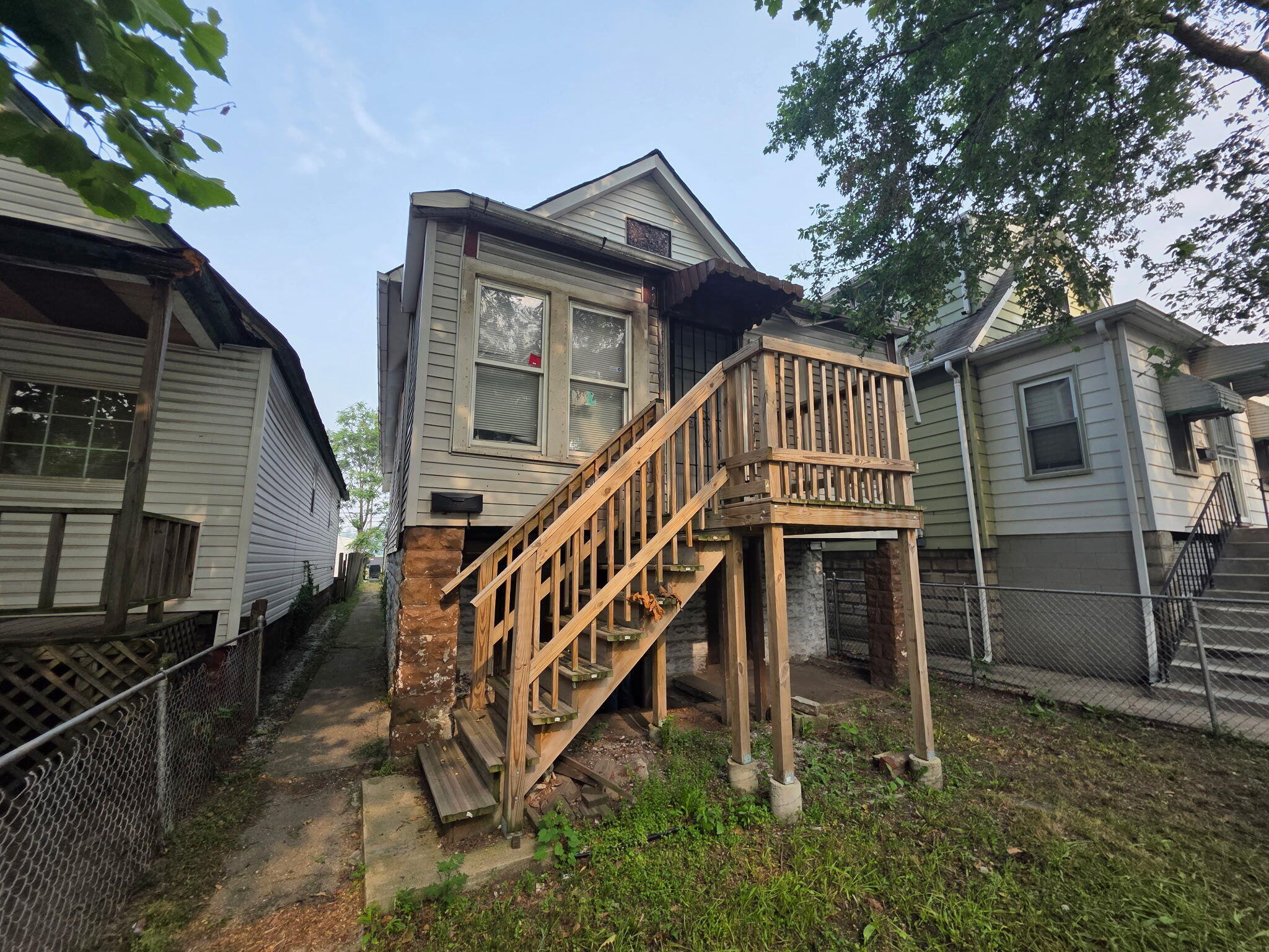 Homes for sale in East Chicago, IN | 4828 Mccook Ave, East Chicago, IN 46312 | MLS# 842426