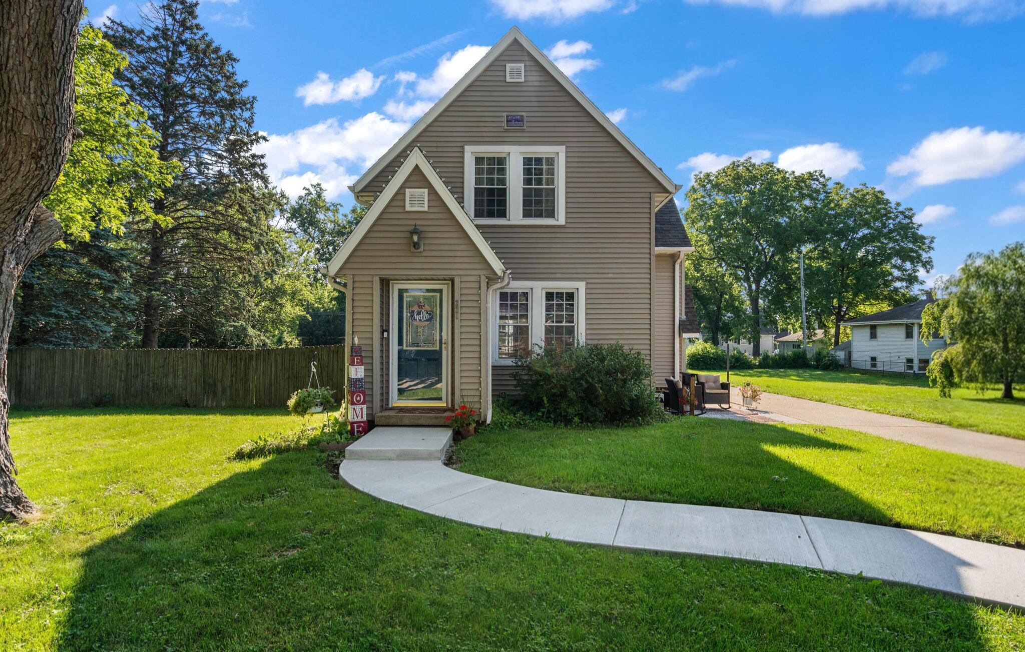 2nd image of 221 N Pennsylvania St, Hobart, IN 46342 | MLS# 842428