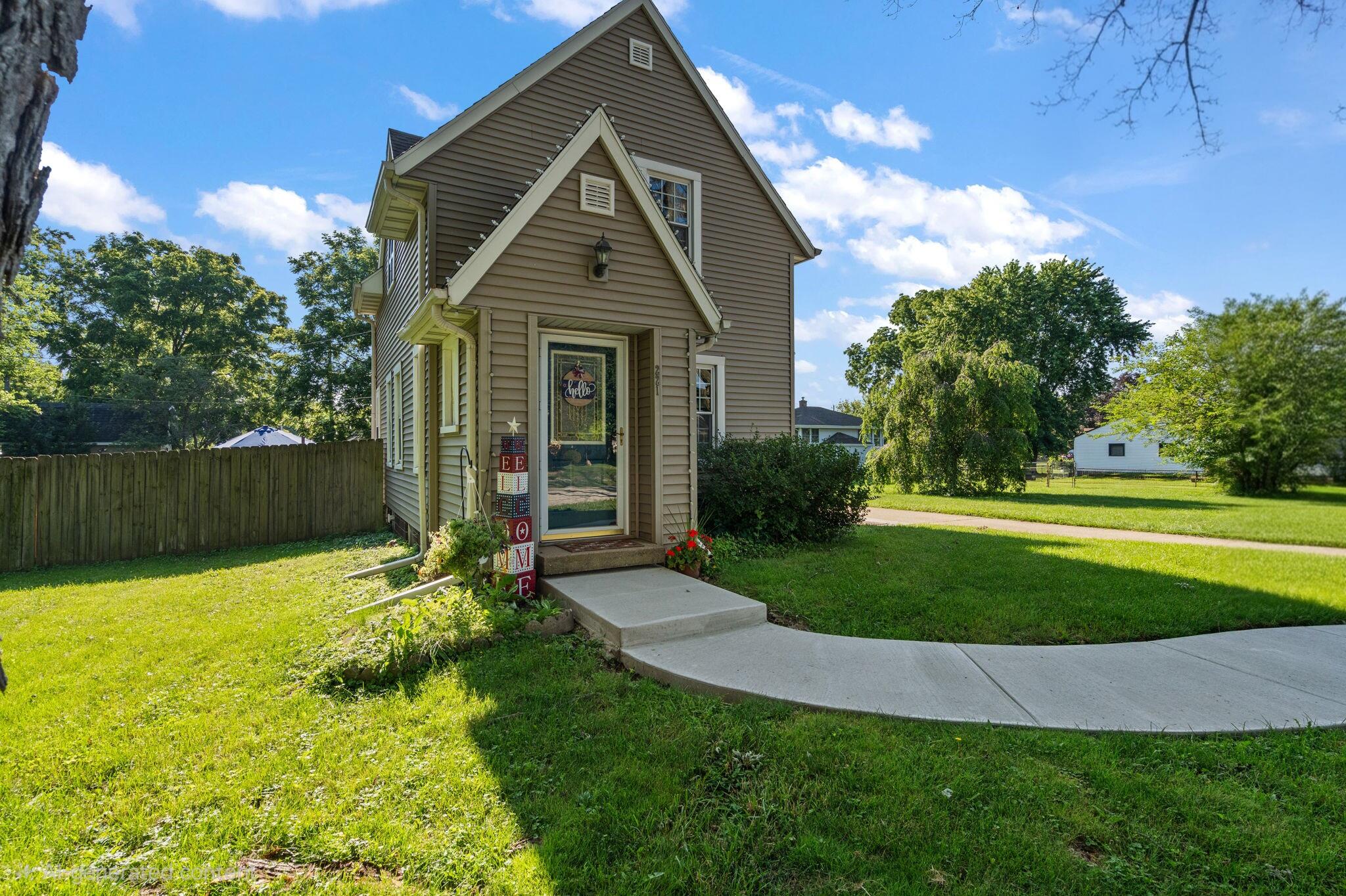 3rd image of 221 N Pennsylvania St, Hobart, IN 46342 | MLS# 842428