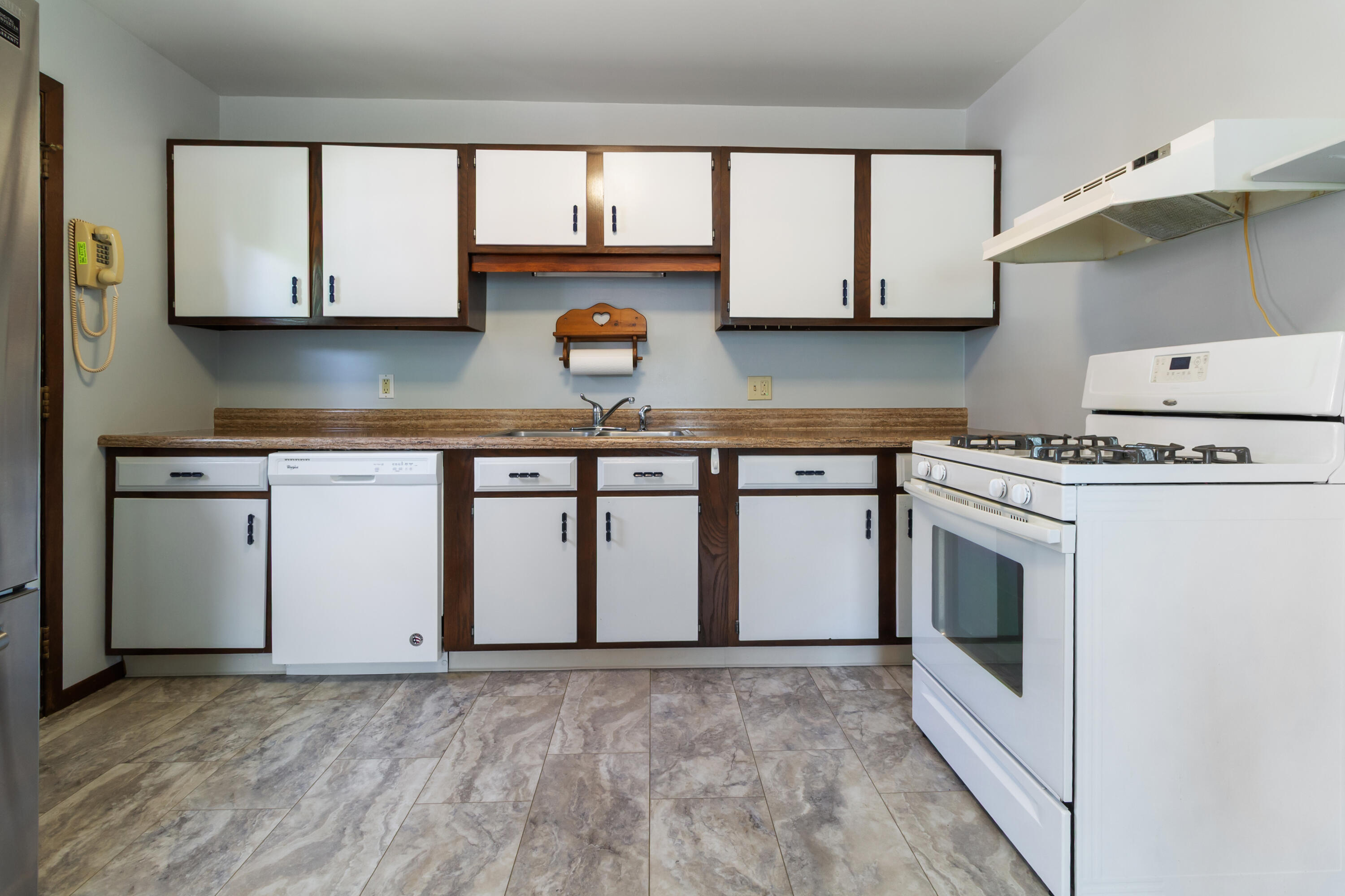 Homes for sale in Hebron, IN | 505 W South St, Hebron, IN 46341 | MLS# 842586