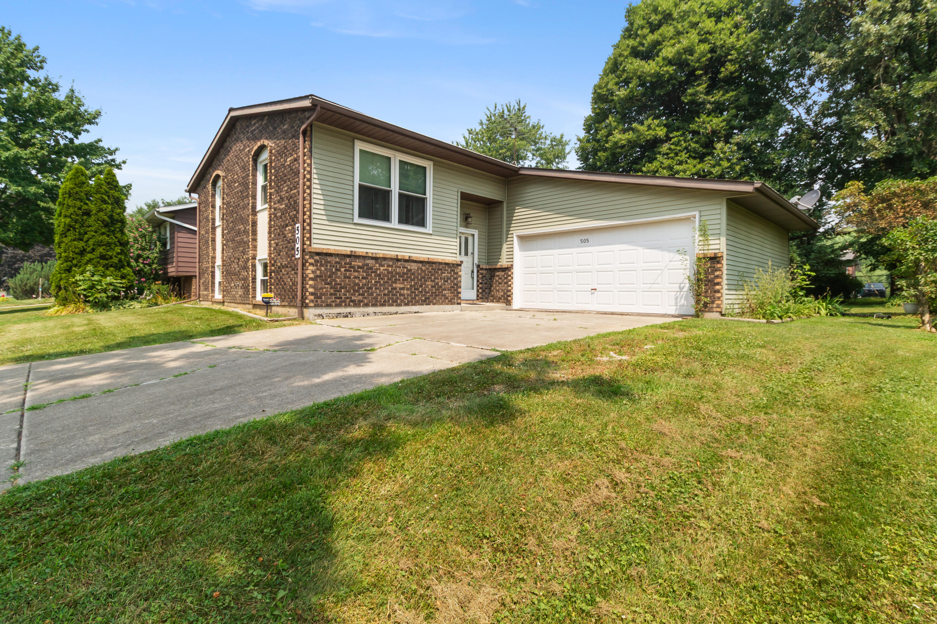 Homes for sale in Hebron, IN | 505 W South St, Hebron, IN 46341 | MLS# 842586