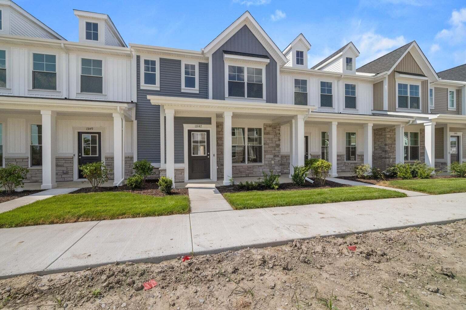 1st image of 13053 Carolina St, Crown Point, IN 46307 | MLS# 843479