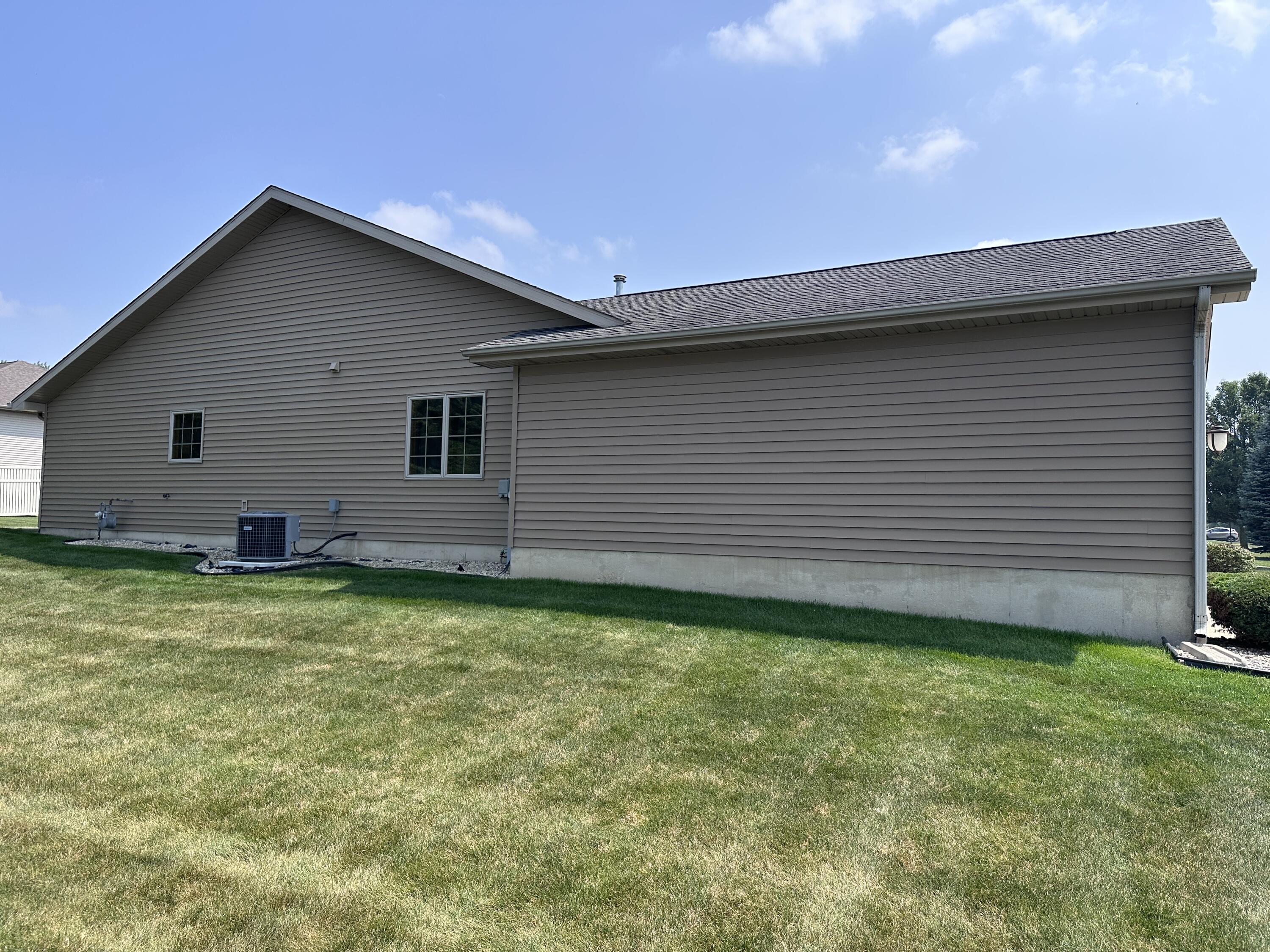 Homes for sale in St. John, IN | 9783 Hart St, St. John, IN 46373 | MLS# 842543