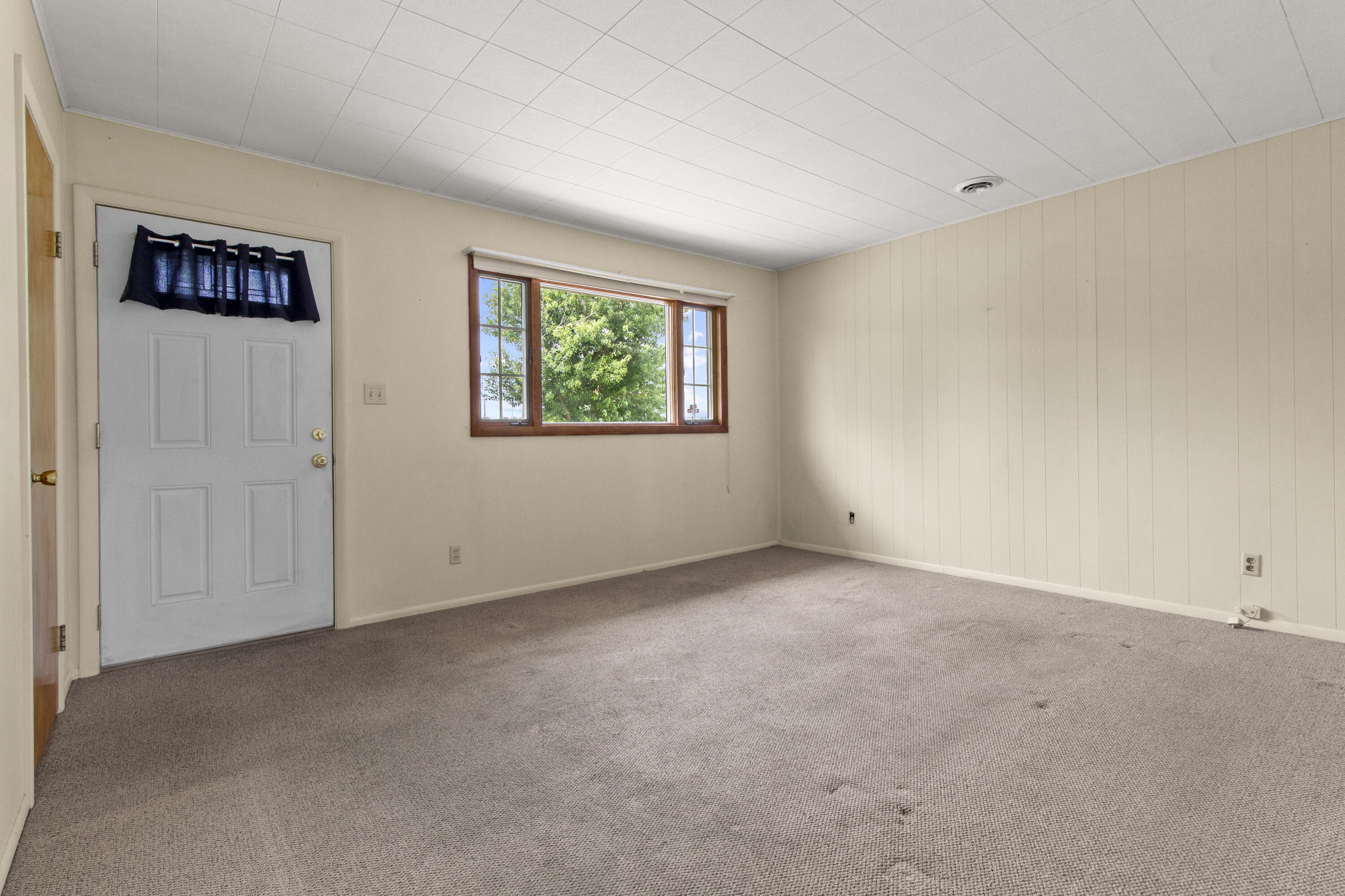 5th image of 9307 Ellen Dr, Highland, IN 46322 | MLS# 842780