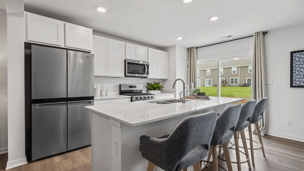 4th image of 470 Cressmoor Blvd, Hobart, IN 46342 | MLS# 842772