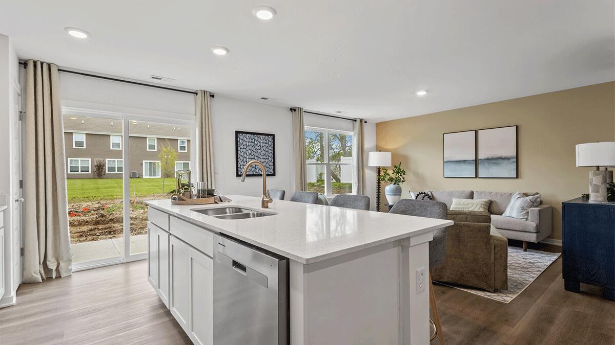 5th image of 543 Cressmoor Blvd, Hobart, IN 46342 | MLS# 842774