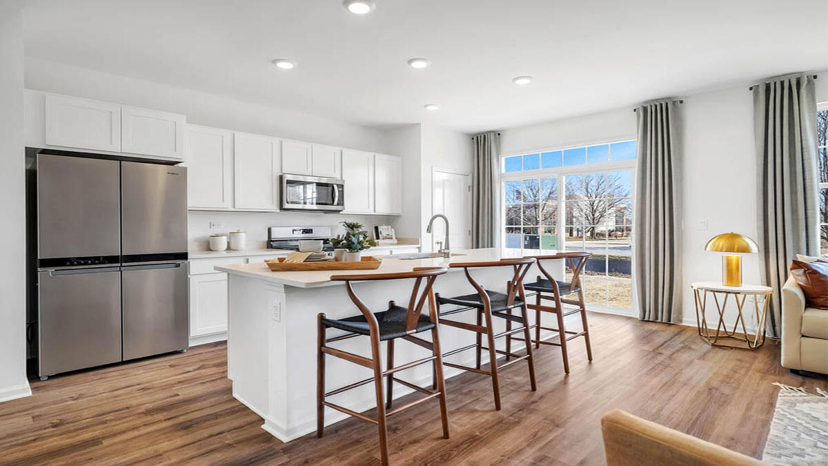 5th image of 501 Cressmoor Blvd, Hobart, IN 46342 | MLS# 842785