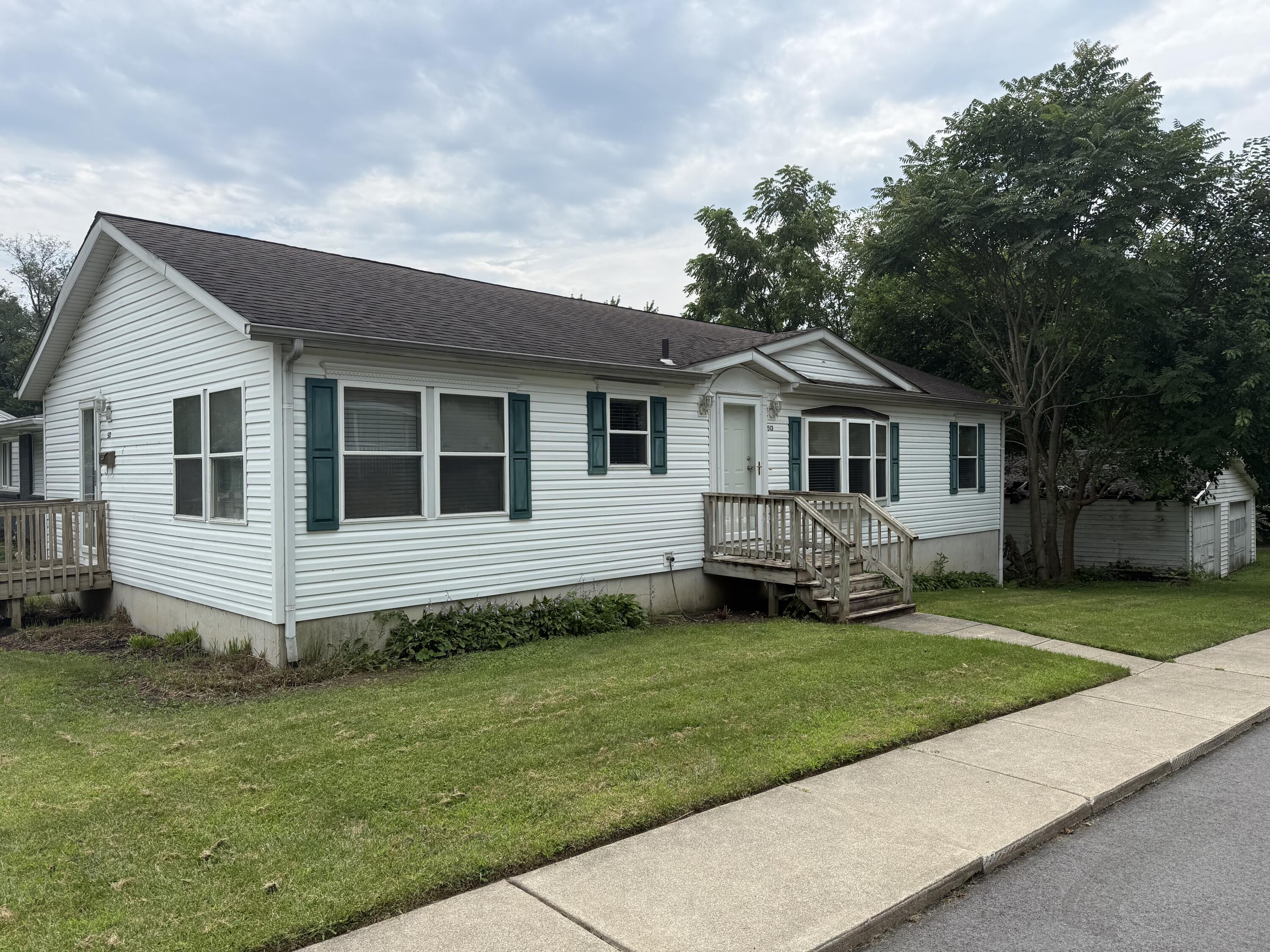 1st image of 513 Center St, Valparaiso, IN 46385 | MLS# 843591