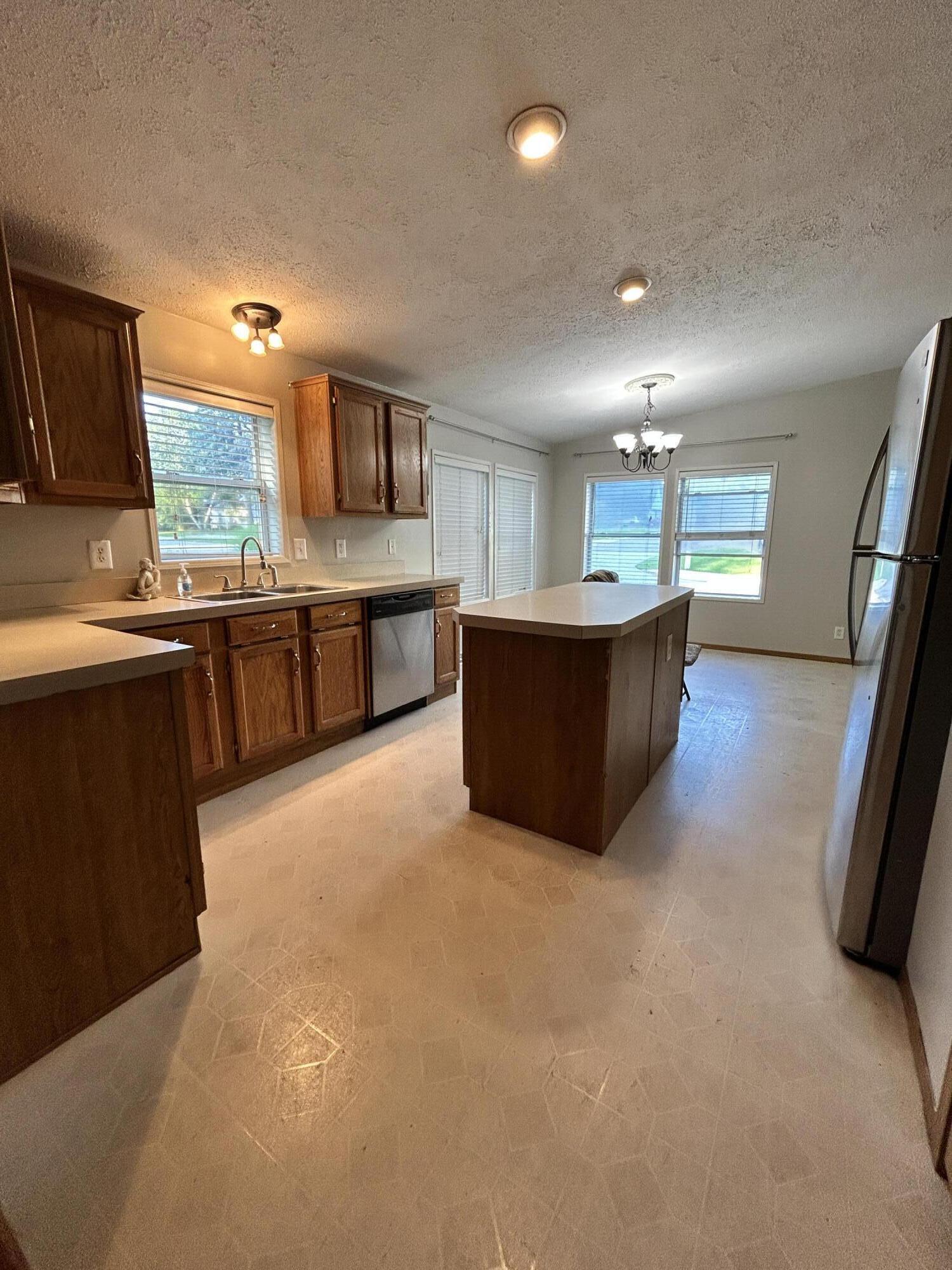 4th image of 513 Center St, Valparaiso, IN 46385 | MLS# 843591