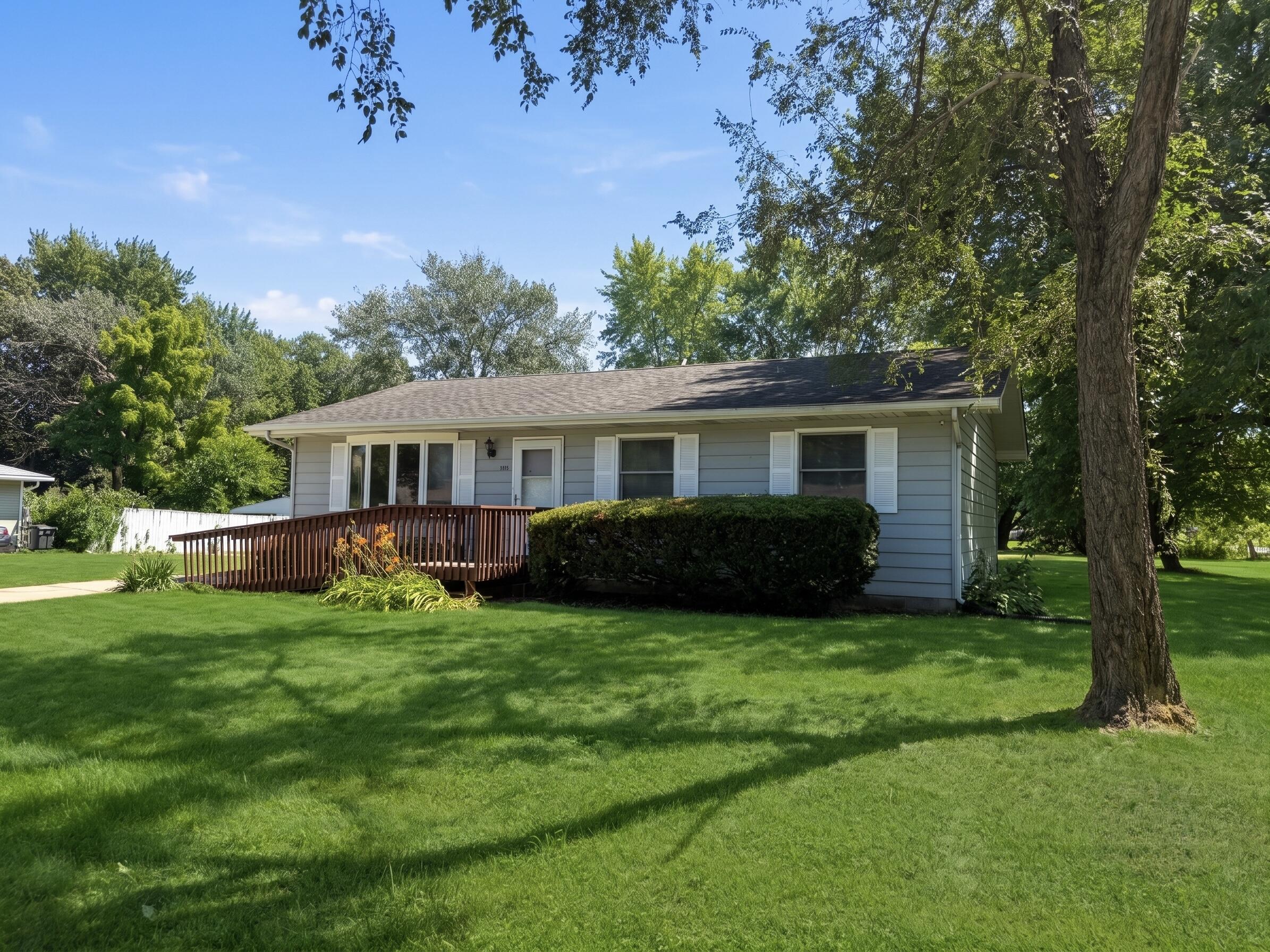 3rd image of 1301 E 34Th Ave, Hobart, IN 46342 | MLS# 843151