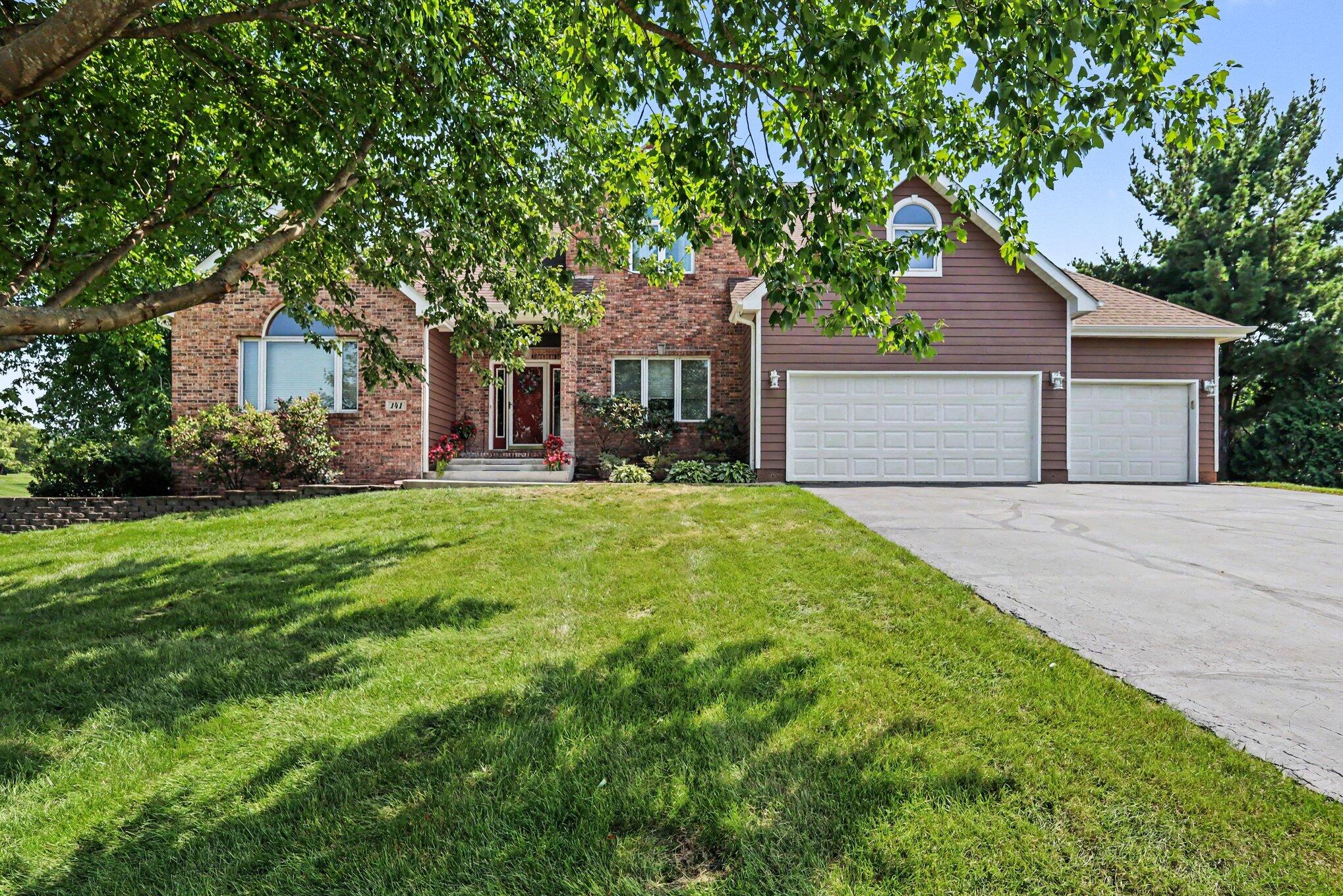 2nd image of 141 Kensington Dr, Valparaiso, IN 46385 | MLS# 843256