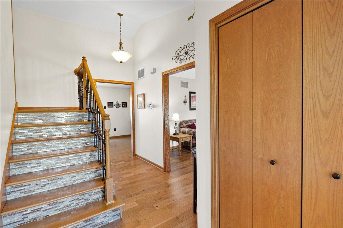 4th image of 9204 Bryan Ln, Crown Point, IN 46307 | MLS# 843496