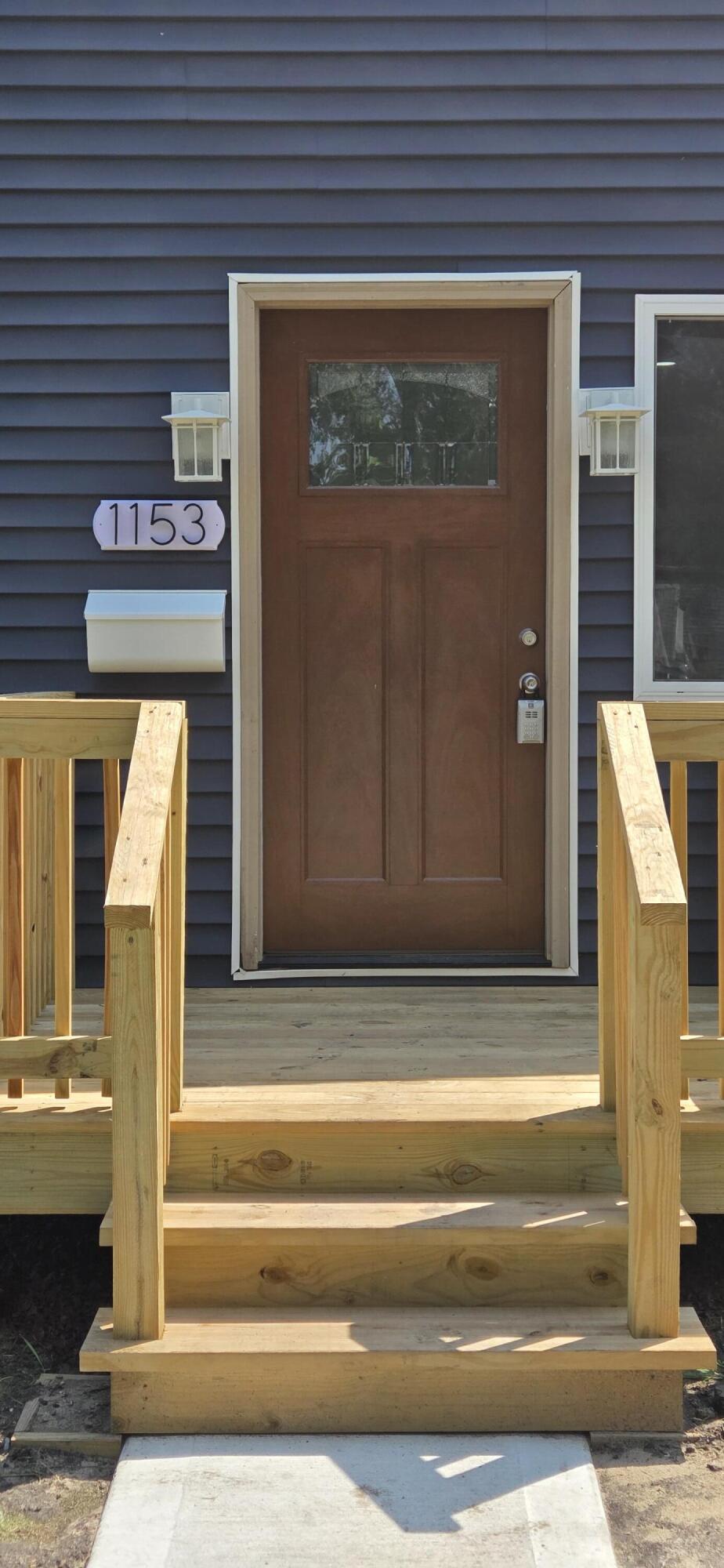 3rd image of 1153 Wallace St, Gary, IN 46404 | MLS# 843617