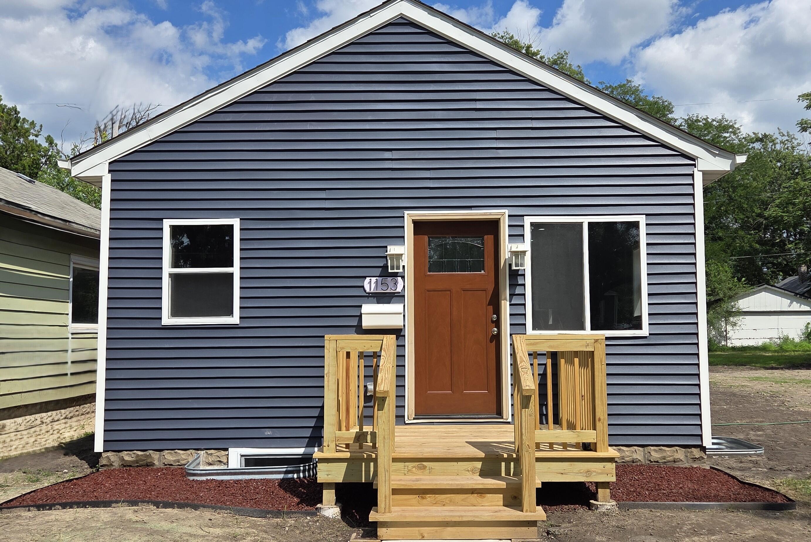 2nd image of 1153 Wallace St, Gary, IN 46404 | MLS# 843617