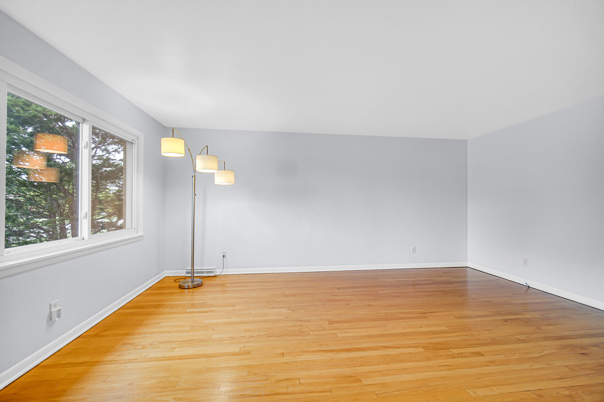 3rd image of 6831 New Jersey Ave, Hammond, IN 46323 | MLS# 843494