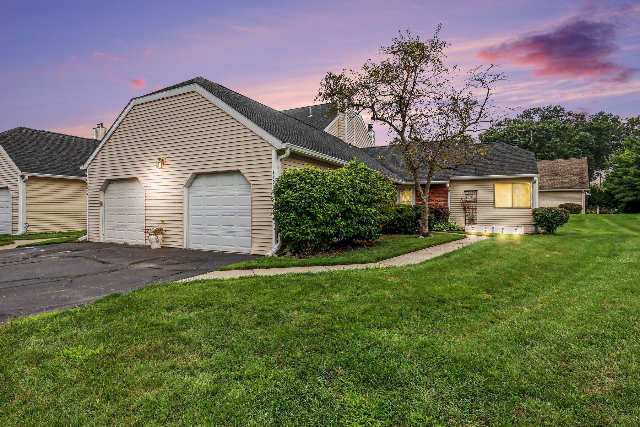 2nd image of 1100 Saratoga Ln, Chesterton, IN 46304 | MLS# 843607