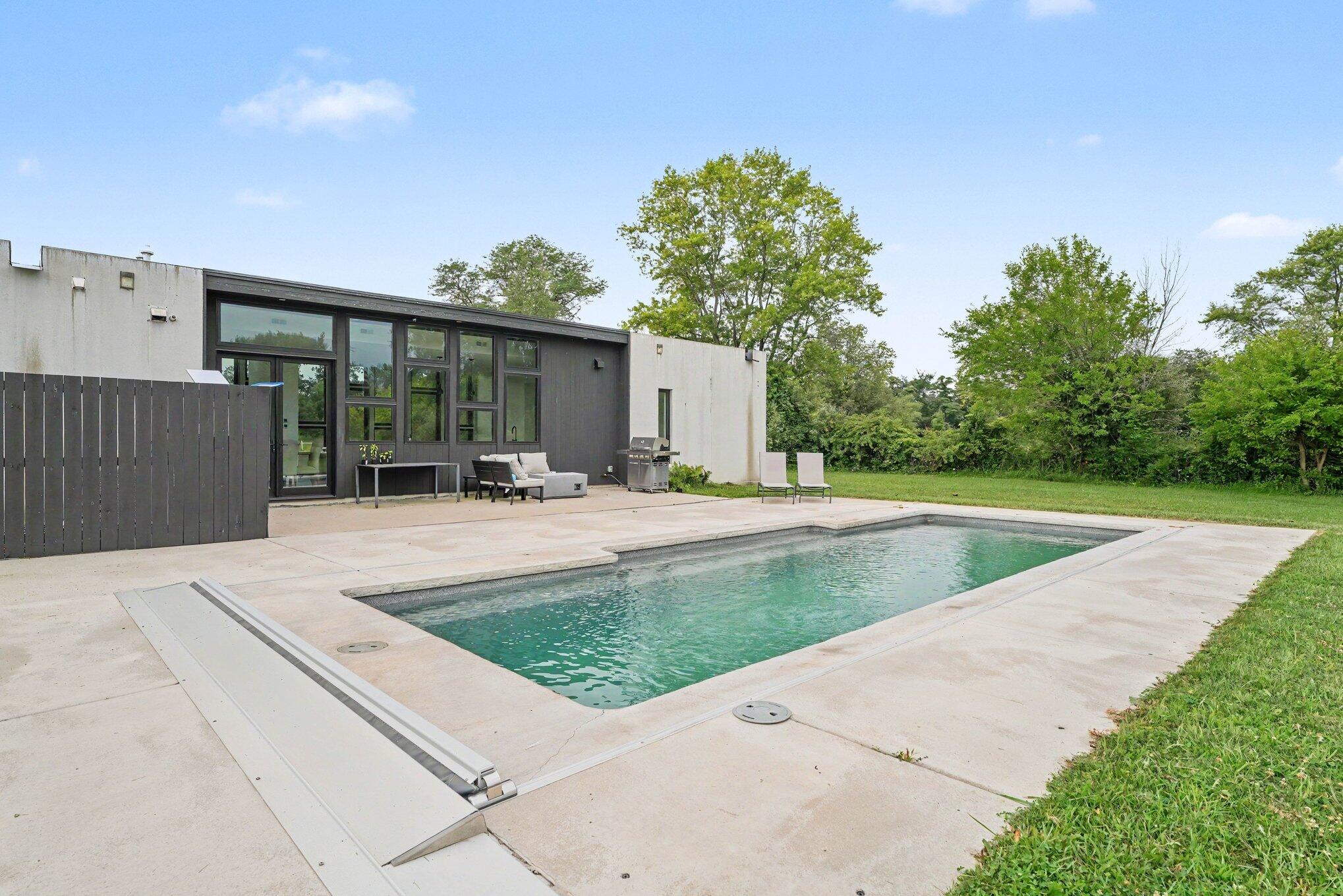 3rd image of 691 W State Road 130, Hobart, IN 46342 | MLS# 843521
