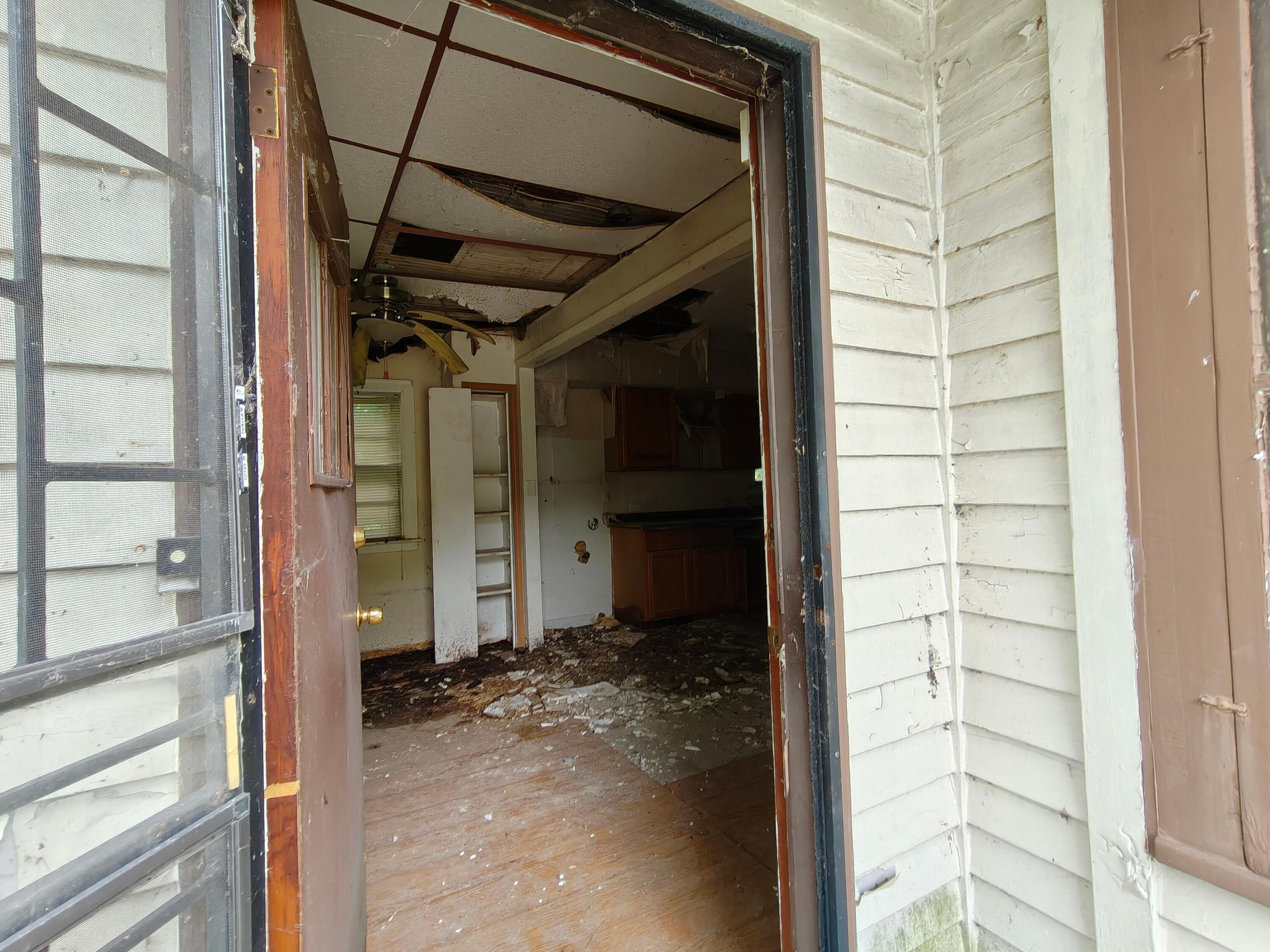 3rd image of 5925 Forest Ave, Gary, IN 46403 | MLS# 843563