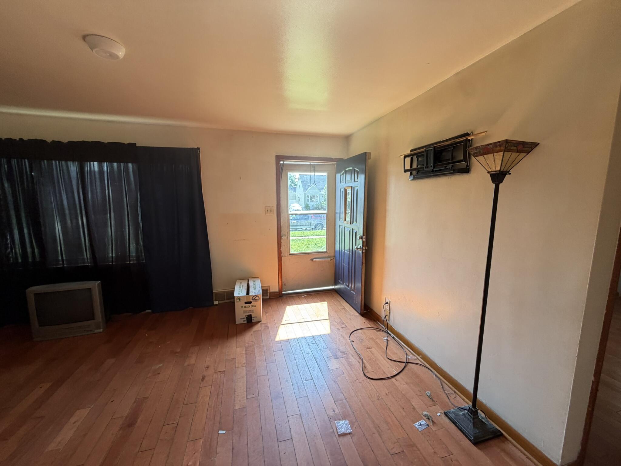 3rd image of 5622 Wegg Ave, East Chicago, IN 46312 | MLS# 843688