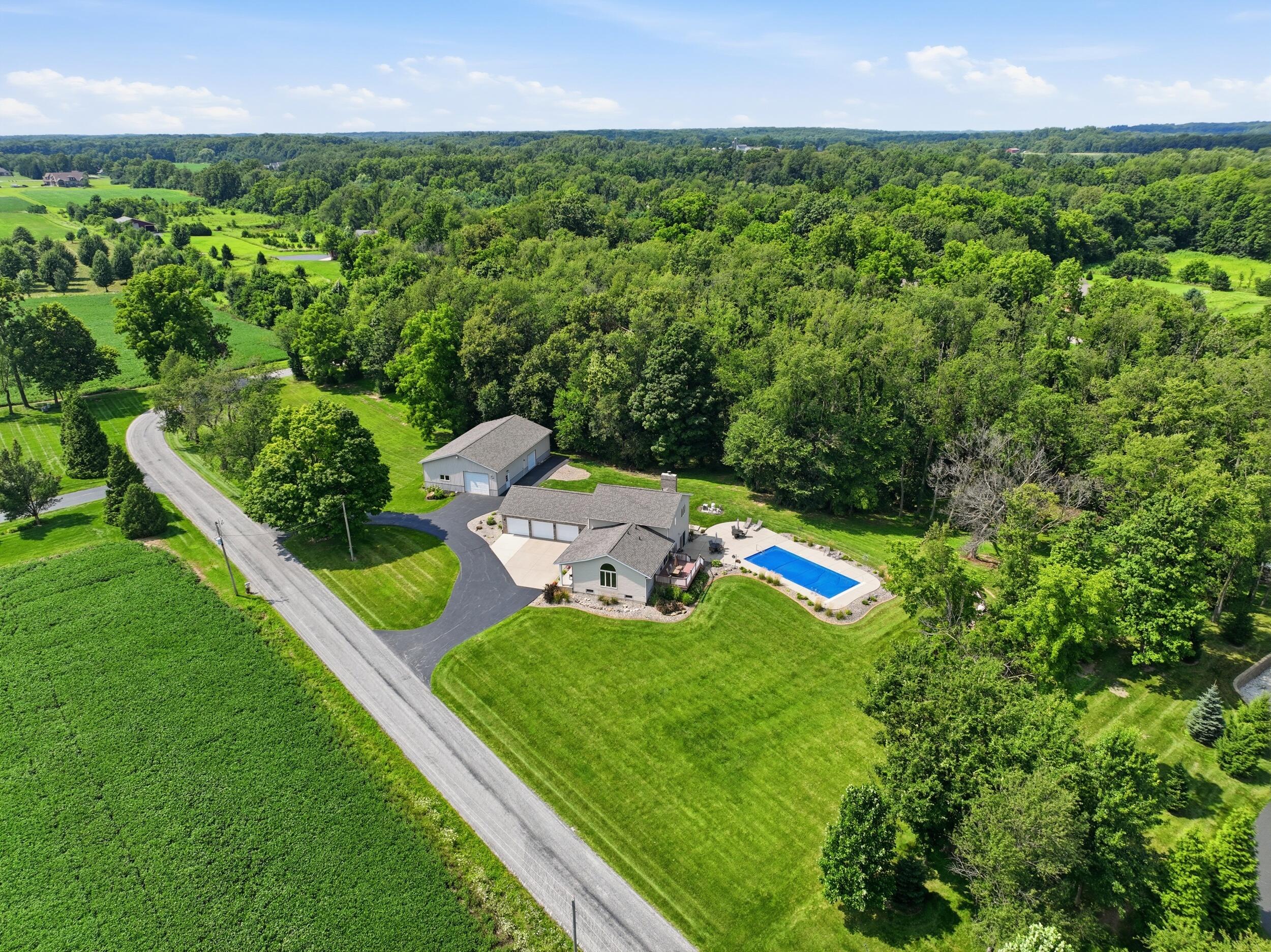 2nd image of 463 E 525 N, Valparaiso, IN 46383 | MLS# 843734