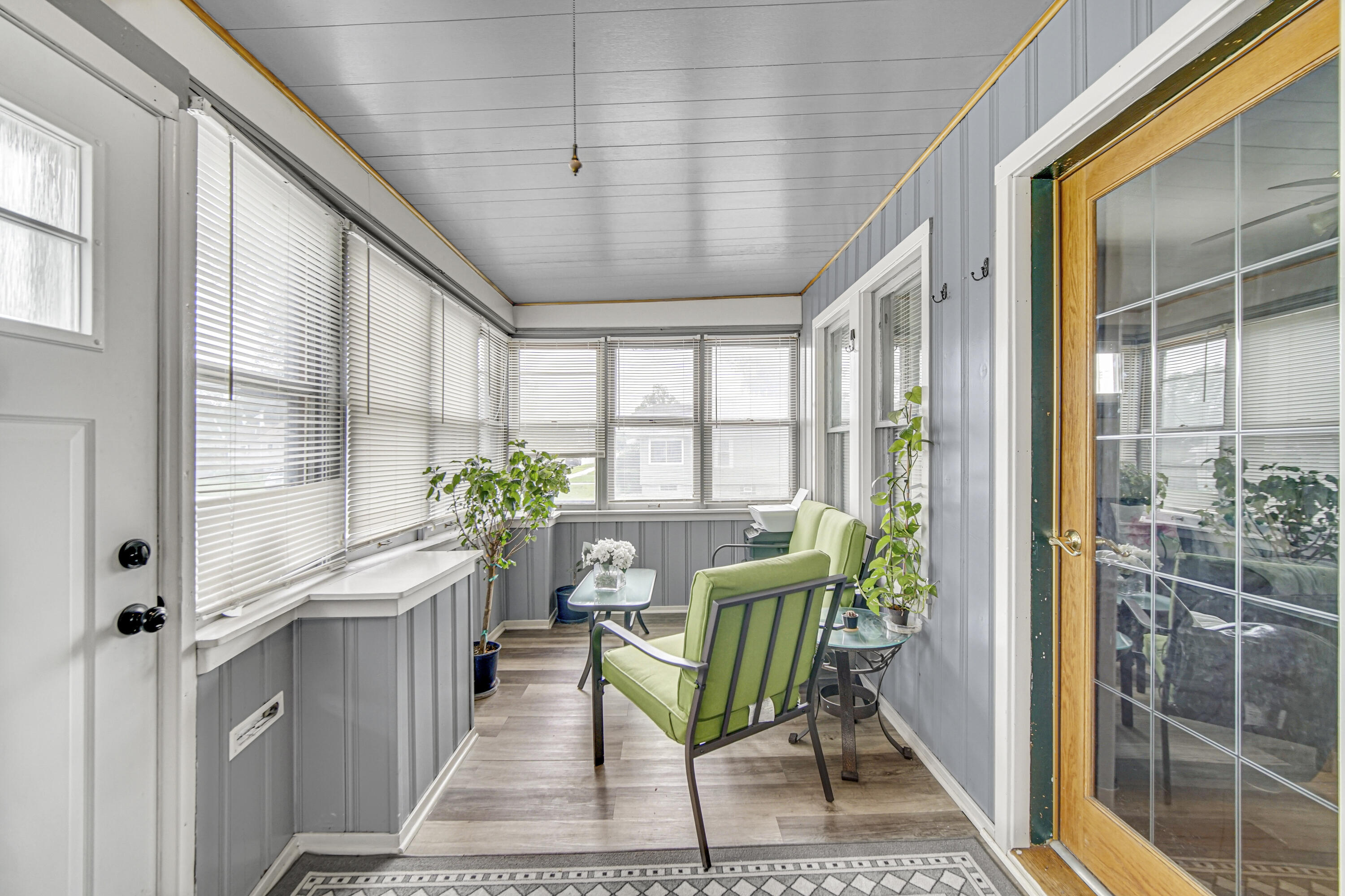 2nd image of 6620 Arizona Ave, Hammond, IN 46323 | MLS# 843747