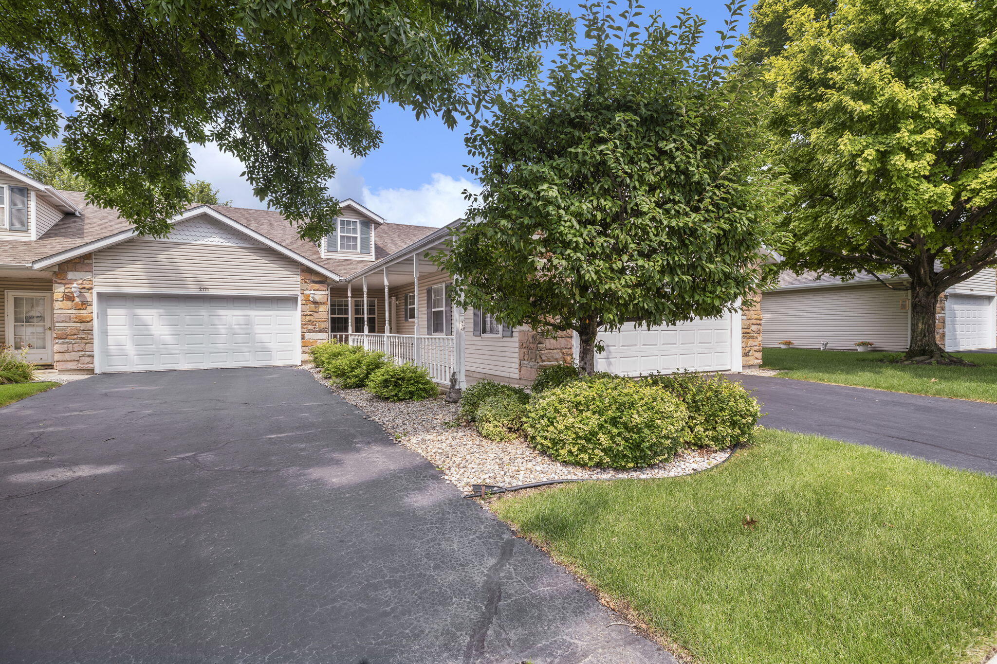3rd image of 2175 Ramblewood Dr, Highland, IN 46322 | MLS# 843906