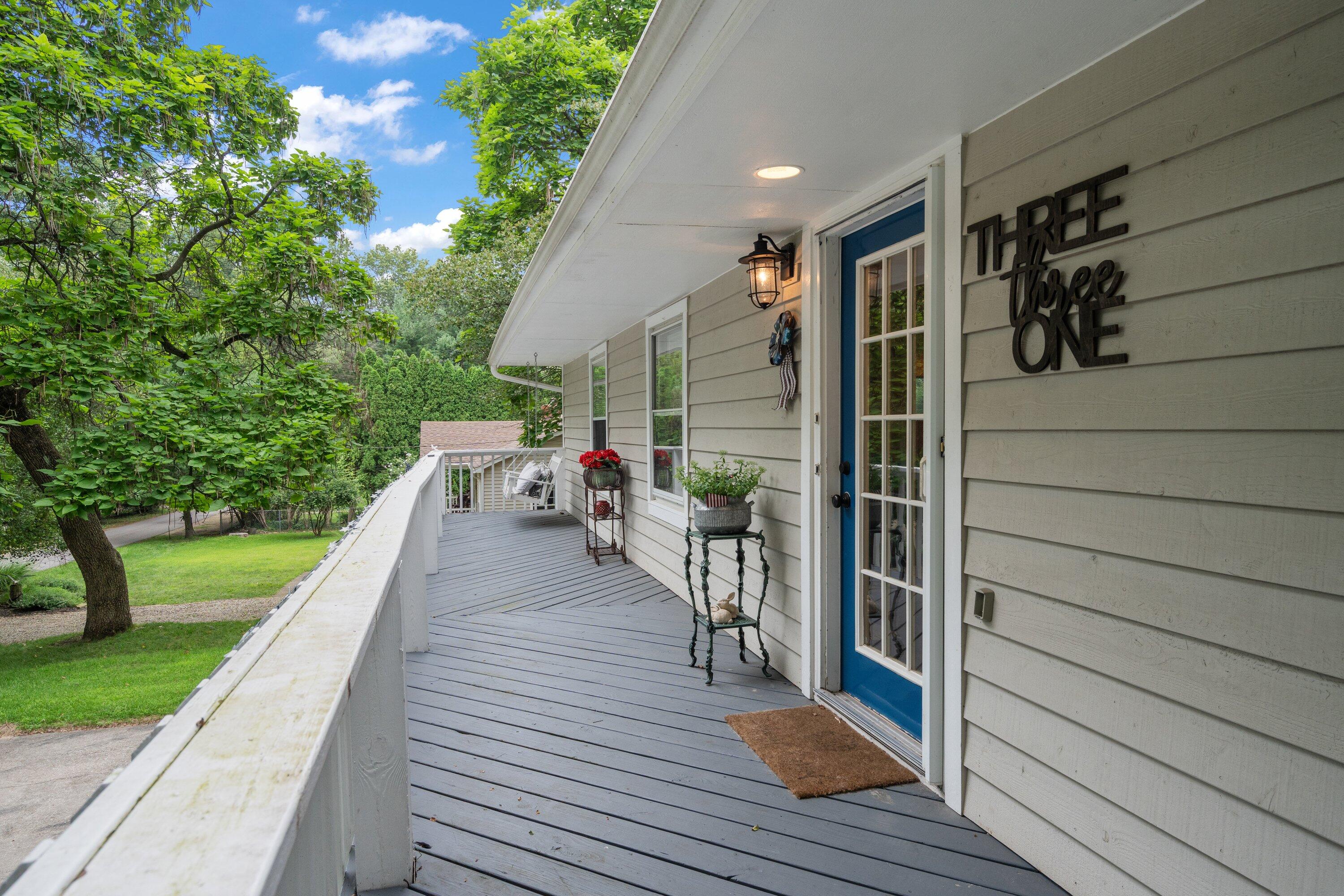 29th image of 331 Oakland Dr, Michiana Shores, IN 46360 | MLS# 843926