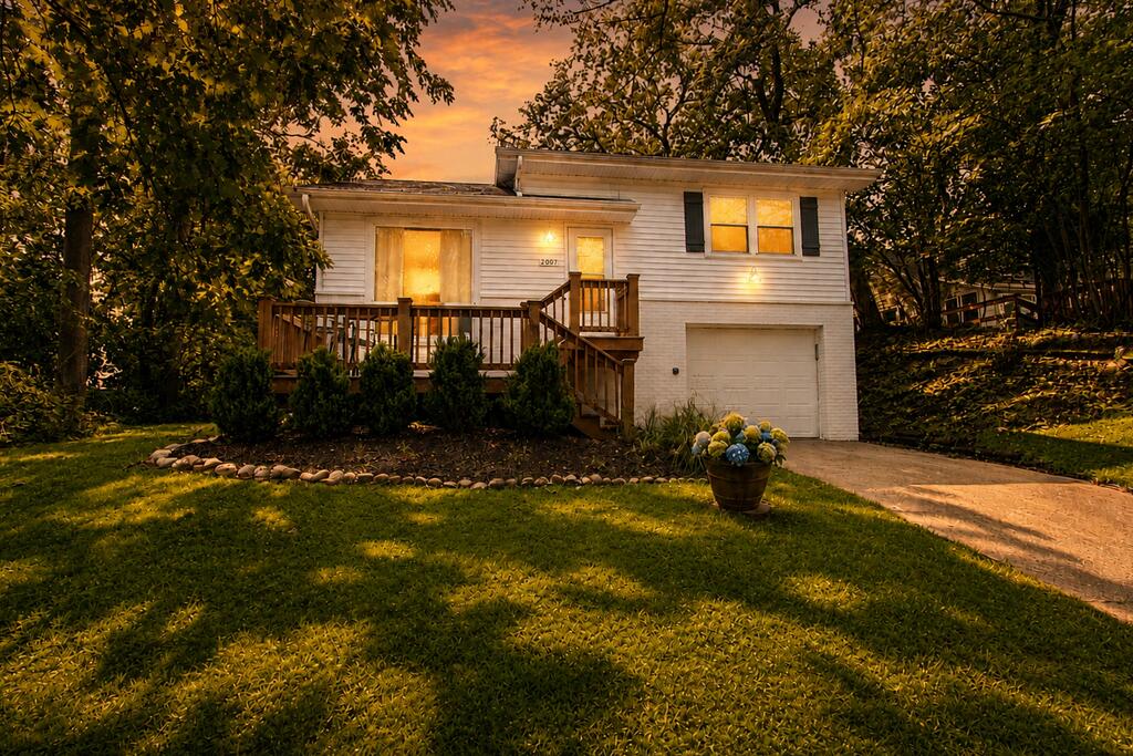 2nd image of 2007 Claremont Dr, Long Beach, IN 46360 | MLS# 844101