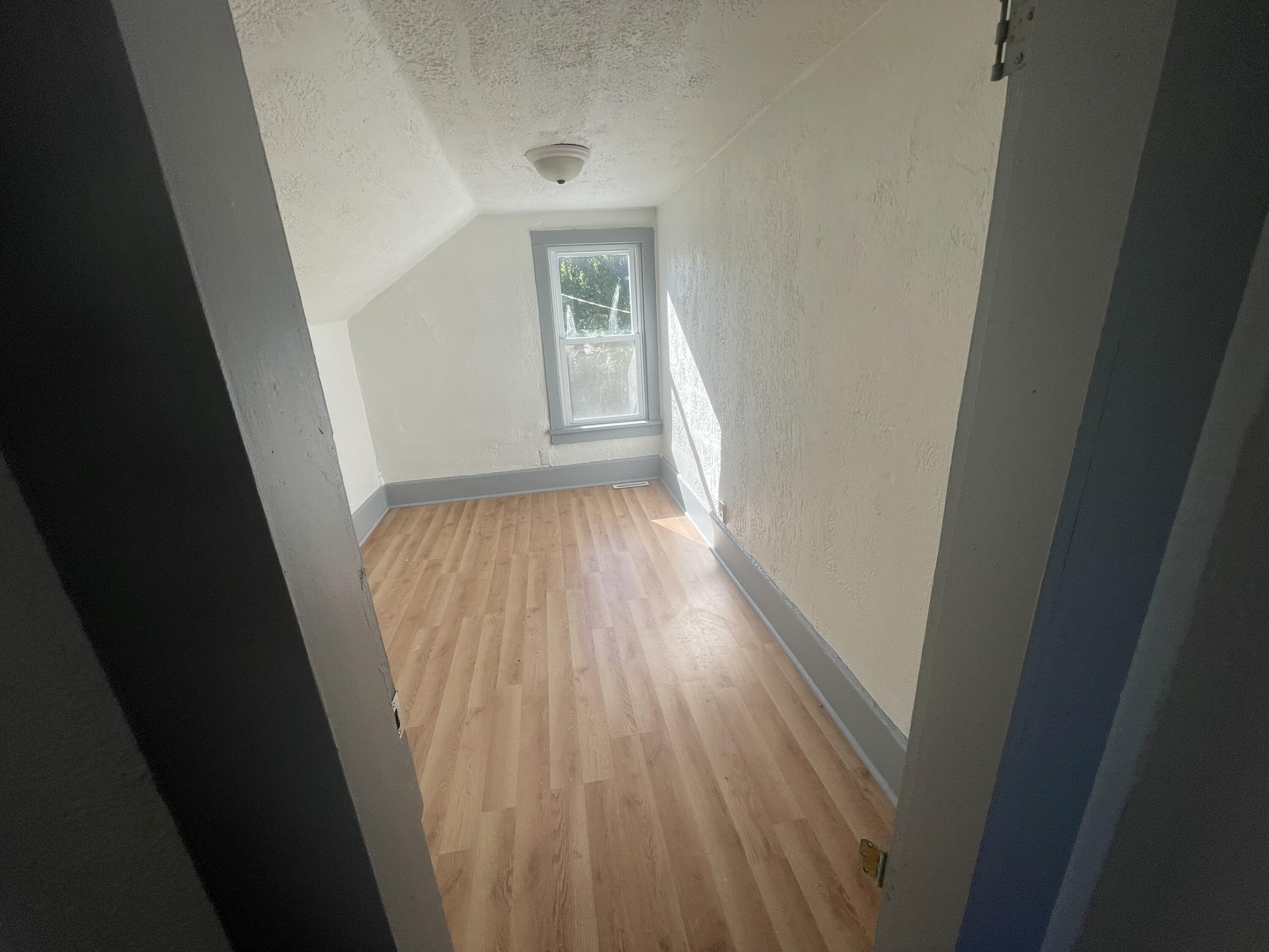 9th image of 332 Grove St, La Porte, IN 46350 | MLS# 844121