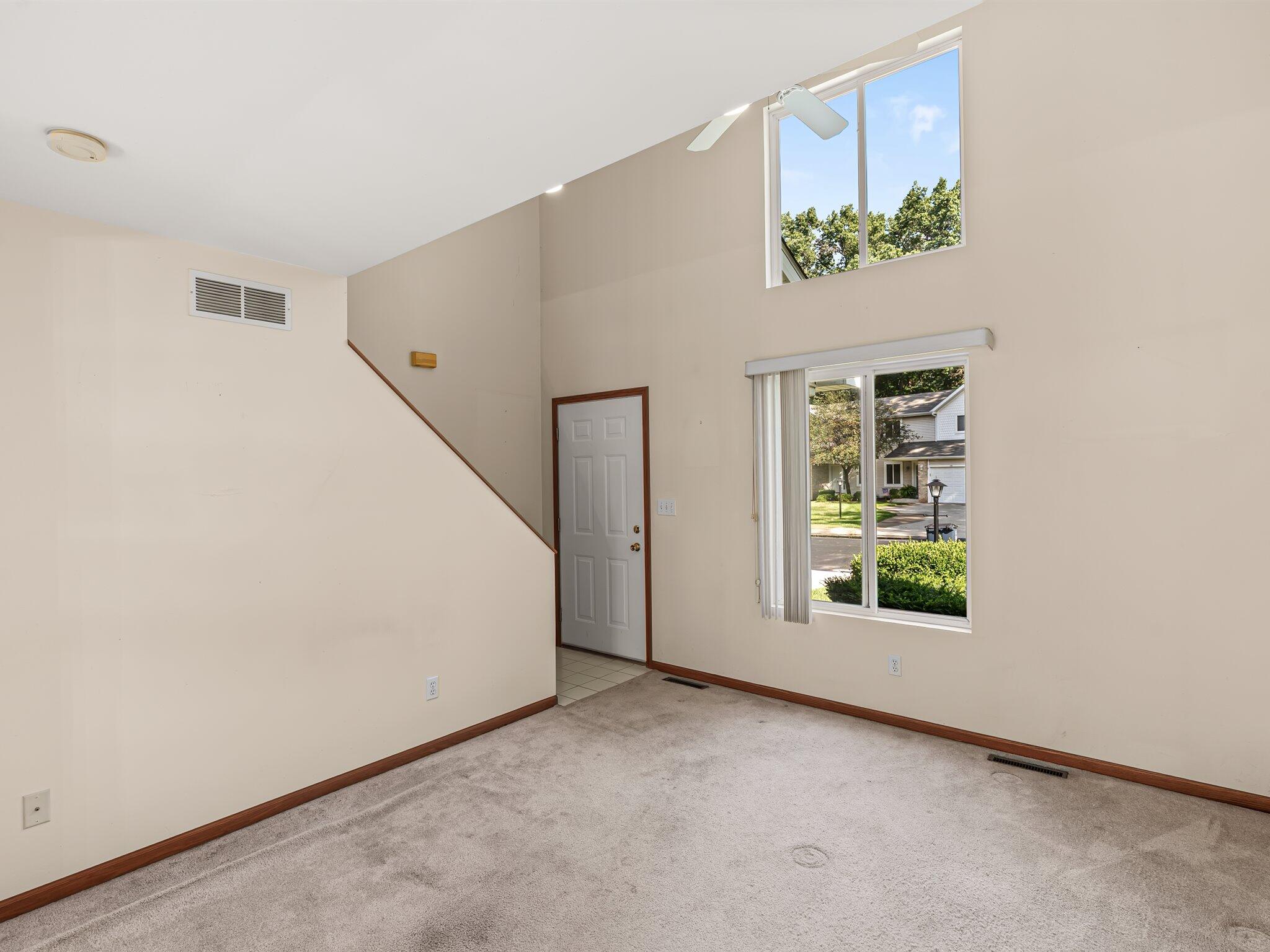 2nd image of 141 Indian Ridge Dr #4, Michigan City, IN 46360 | MLS# 844145