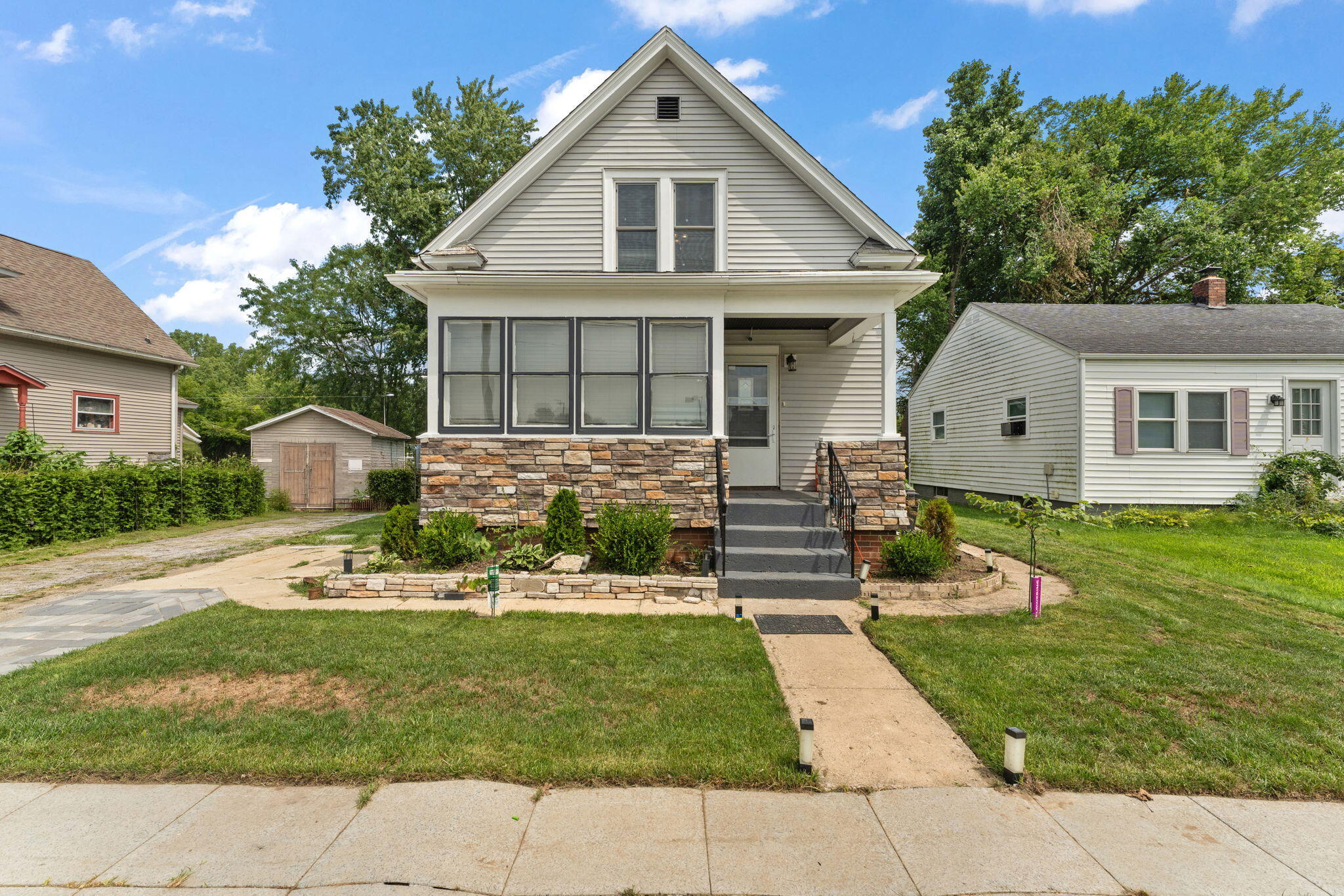 2nd image of 229 Rockwood St, La Porte, IN 46350 | MLS# 844169