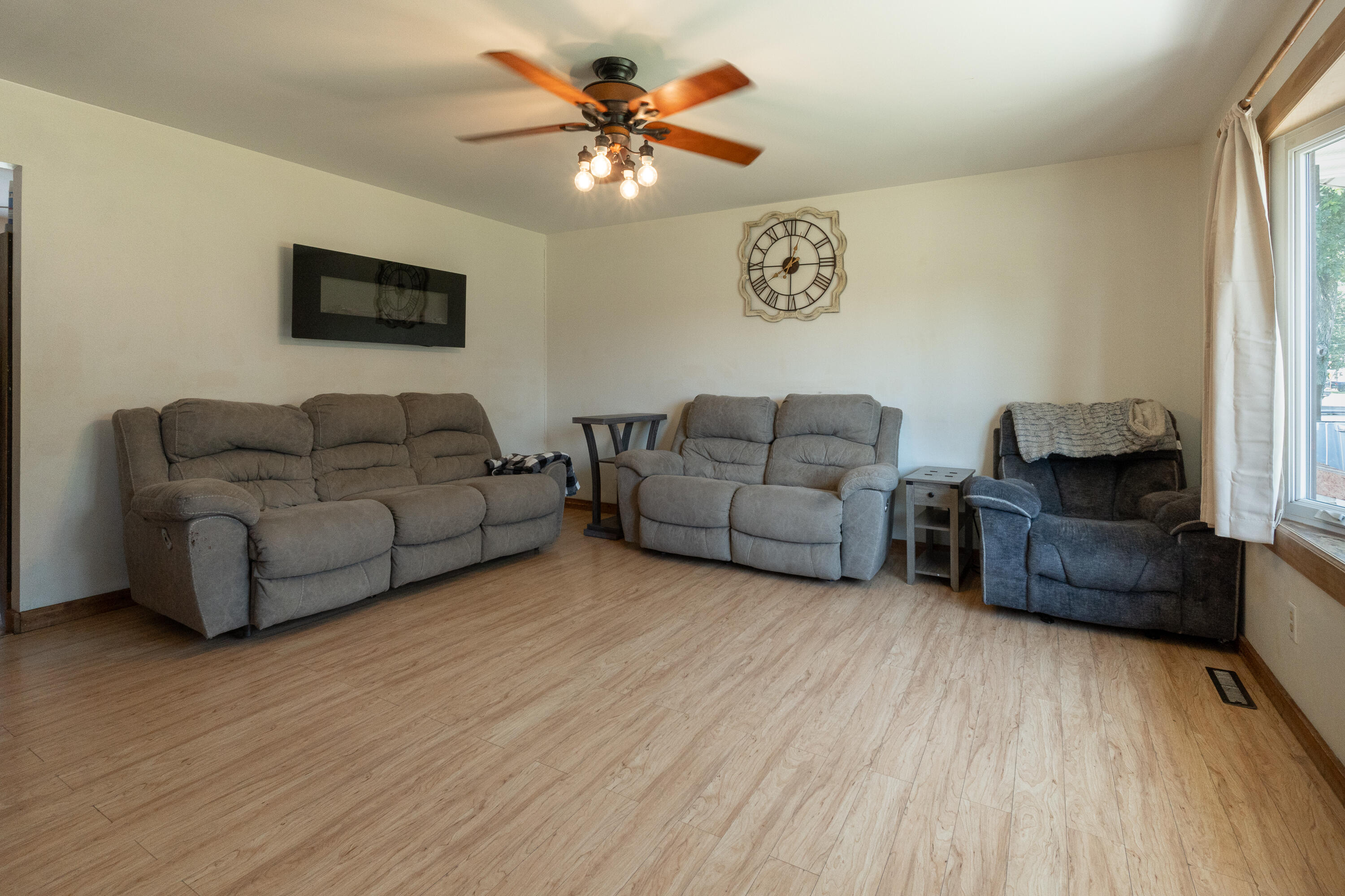 2nd image of 13424 Osborne St, Cedar Lake, IN 46303 | MLS# 844310