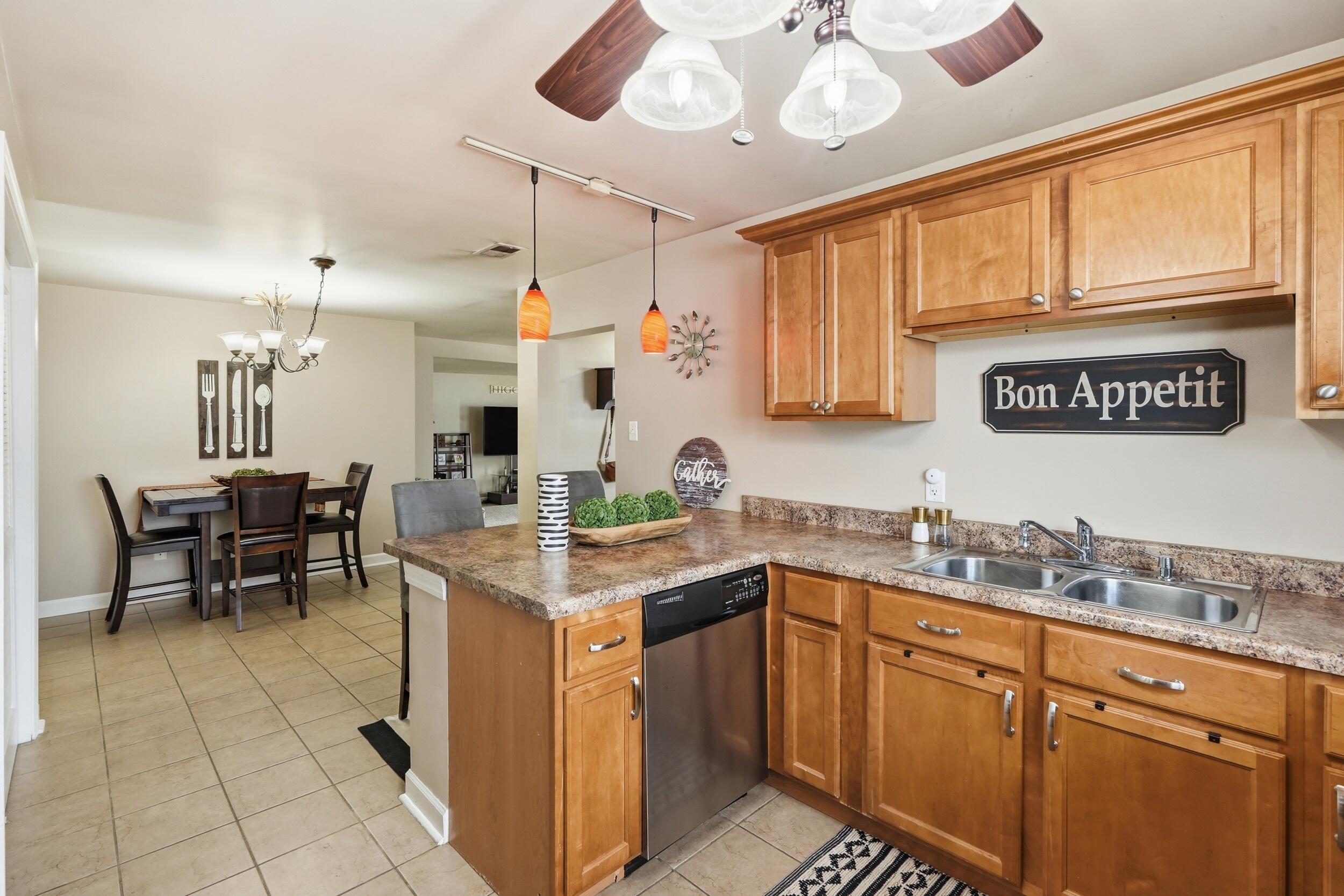 5th image of 2516 Wicker Park Dr, Highland, IN 46322 | MLS# 844298
