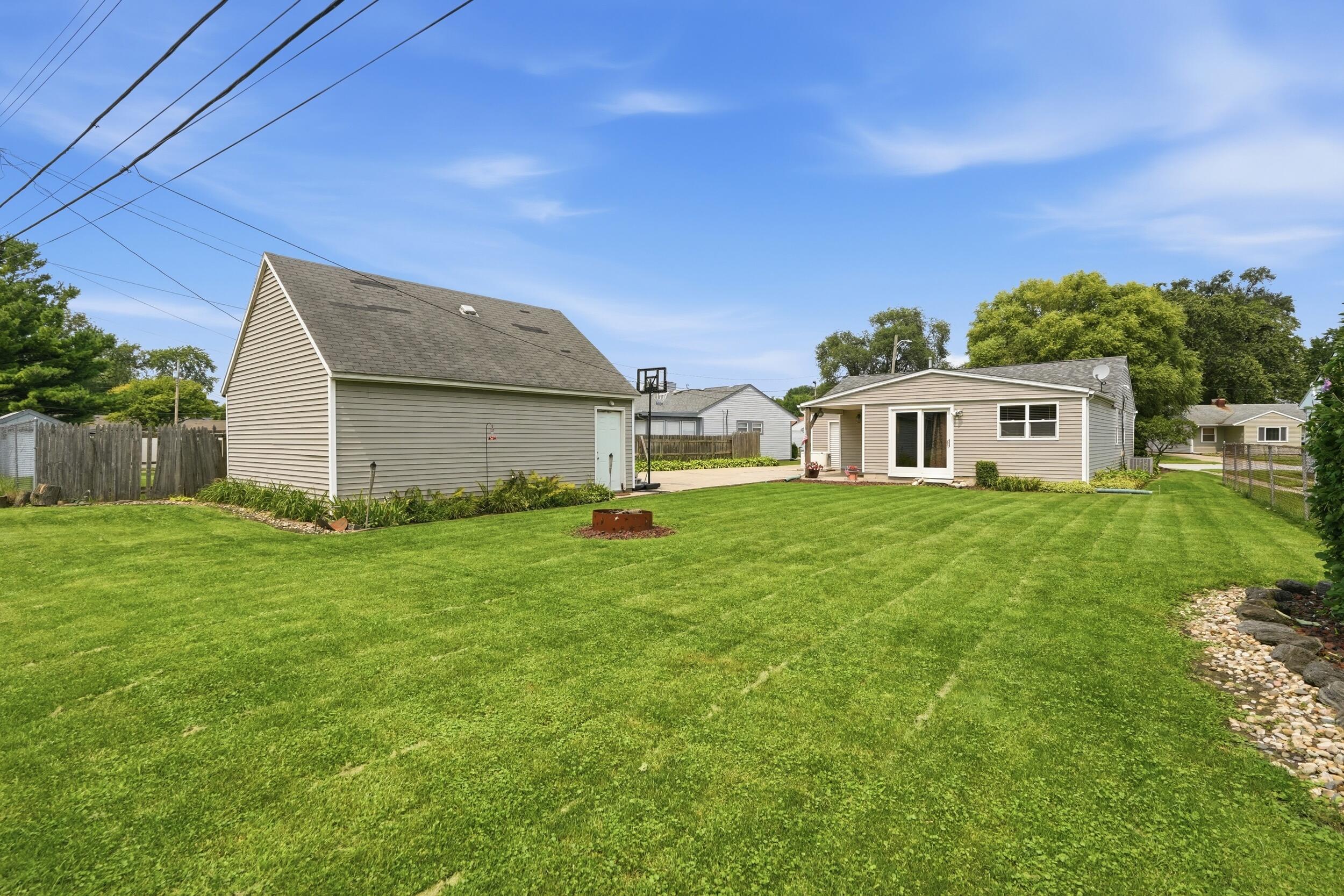 20th image of 2516 Wicker Park Dr, Highland, IN 46322 | MLS# 844298