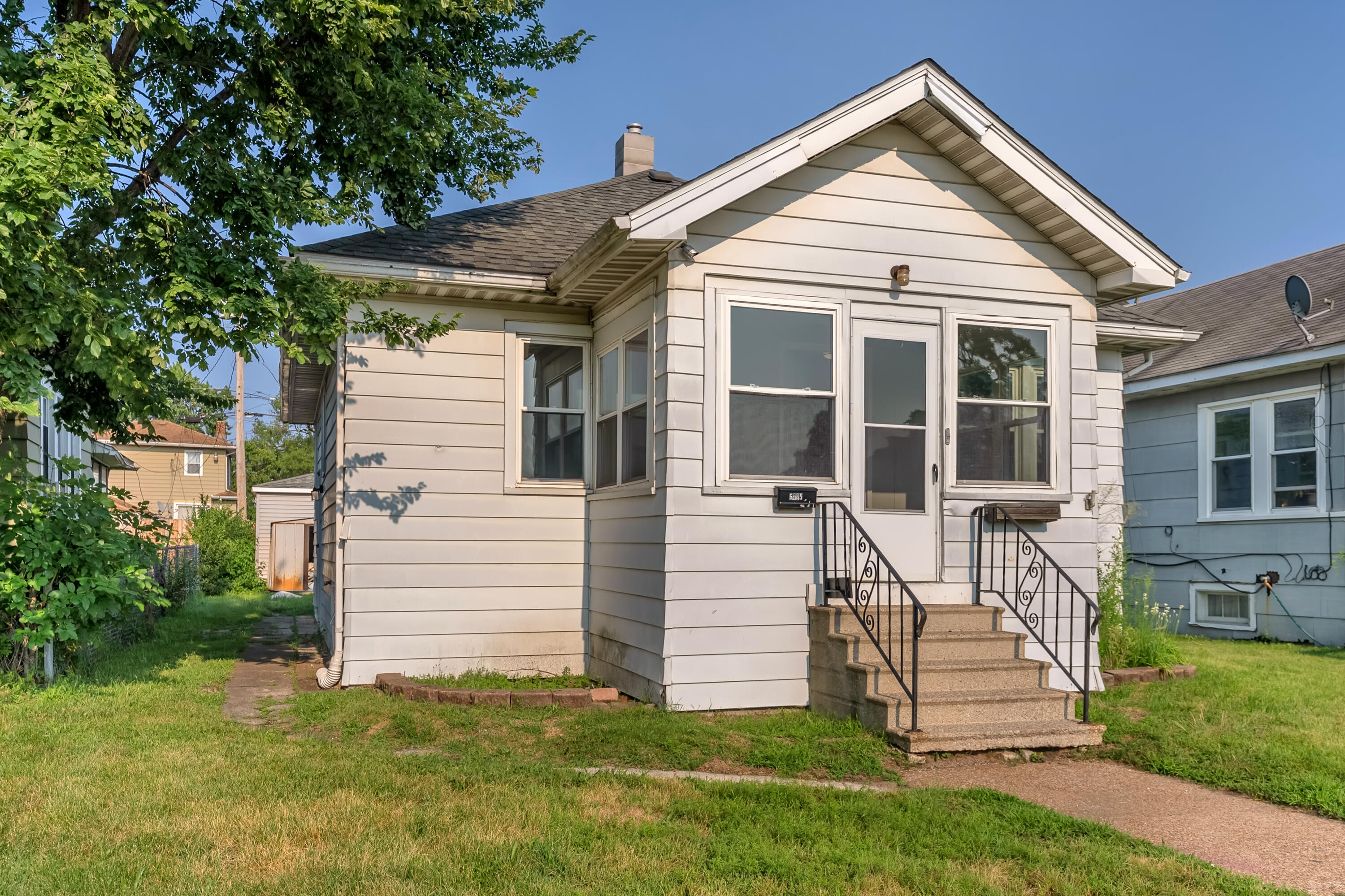 3rd image of 6425 Van Buren Ave, Hammond, IN 46324 | MLS# 844262