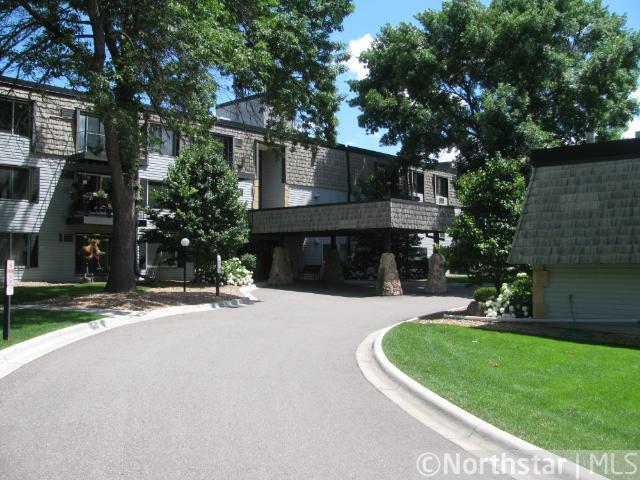 Homes for sale in Little Canada, MN | 179 Little Canada Rd E #132, Little Canada, MN 55117 | MLS# 4163651