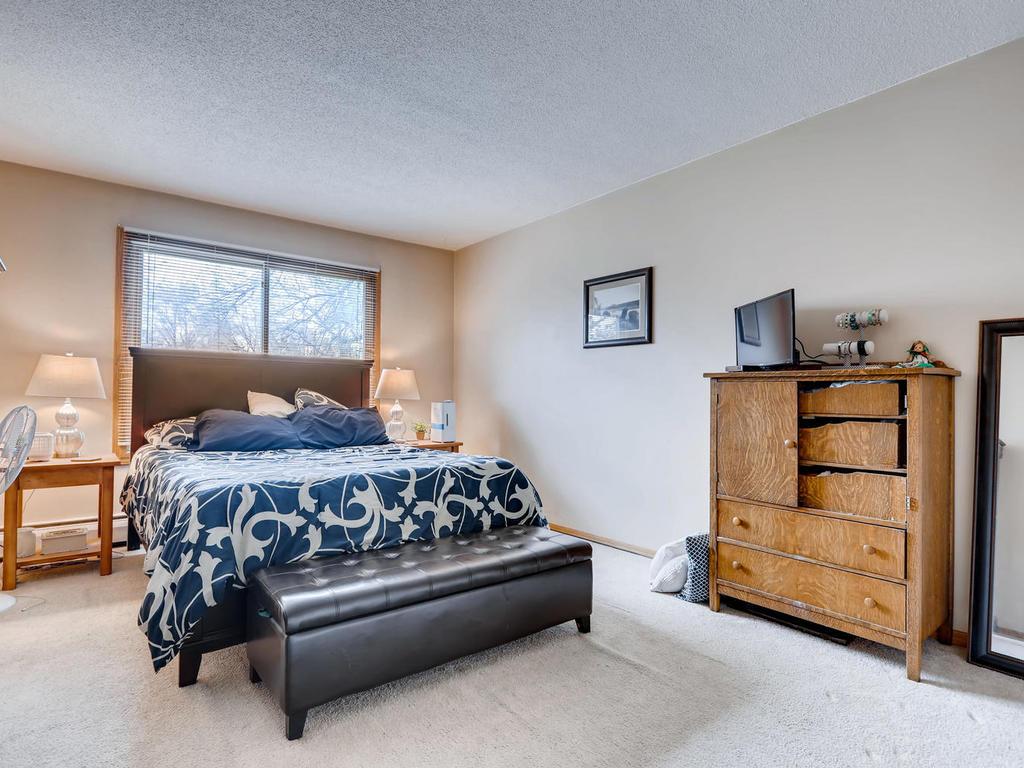 Homes for sale in Little Canada, MN | 179 Little Canada Rd E #228, Little Canada, MN 55117 | MLS# 5227533