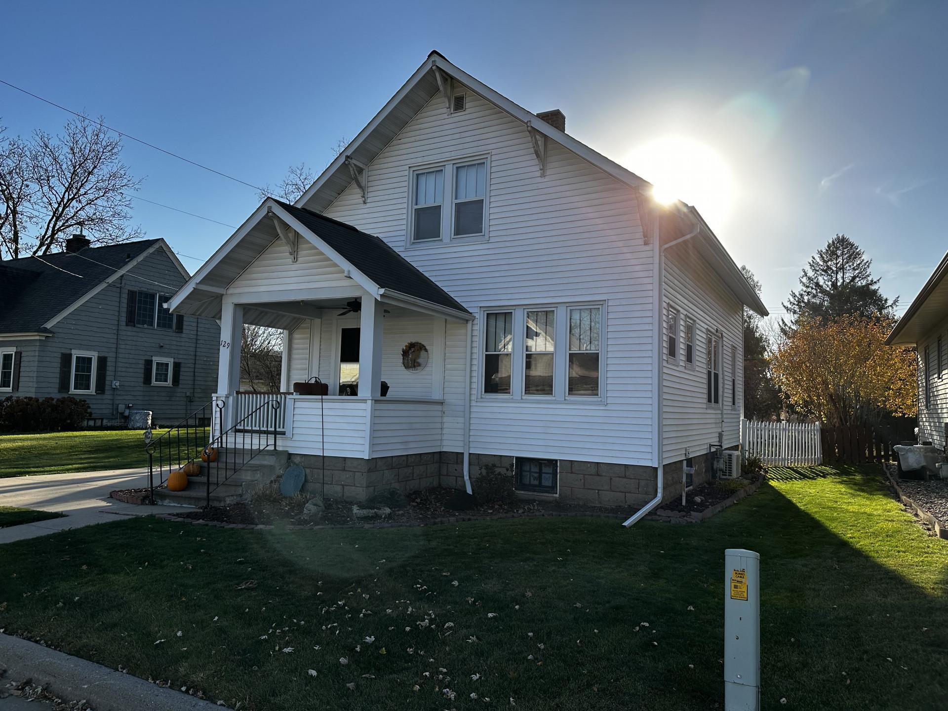 Homes for sale in Rollingstone, MN | 129 Washington St, Rollingstone, MN 55969 | MLS# 6313002